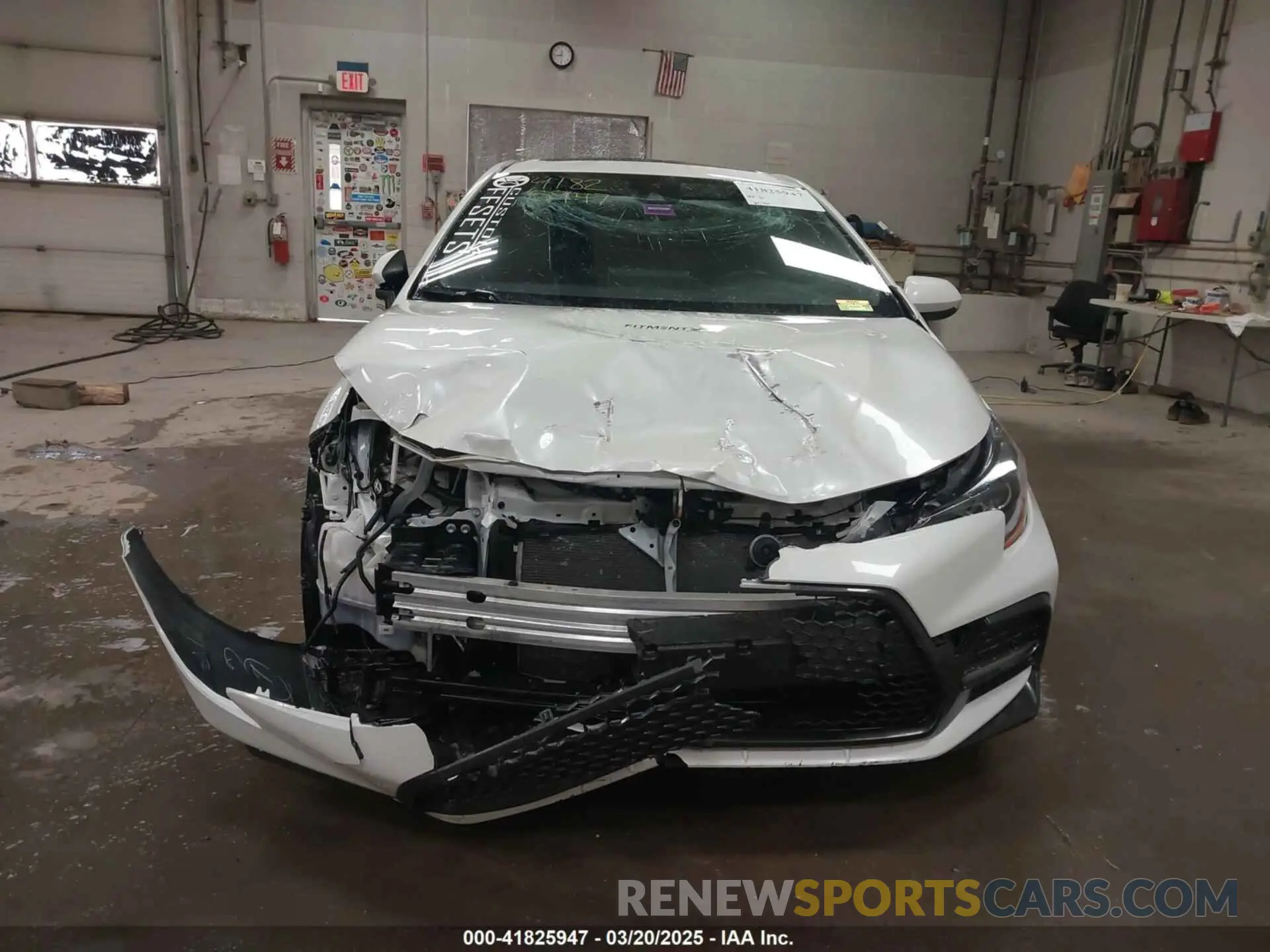 13 Photograph of a damaged car JTDP4RCE4LJ032463 TOYOTA COROLLA 2020