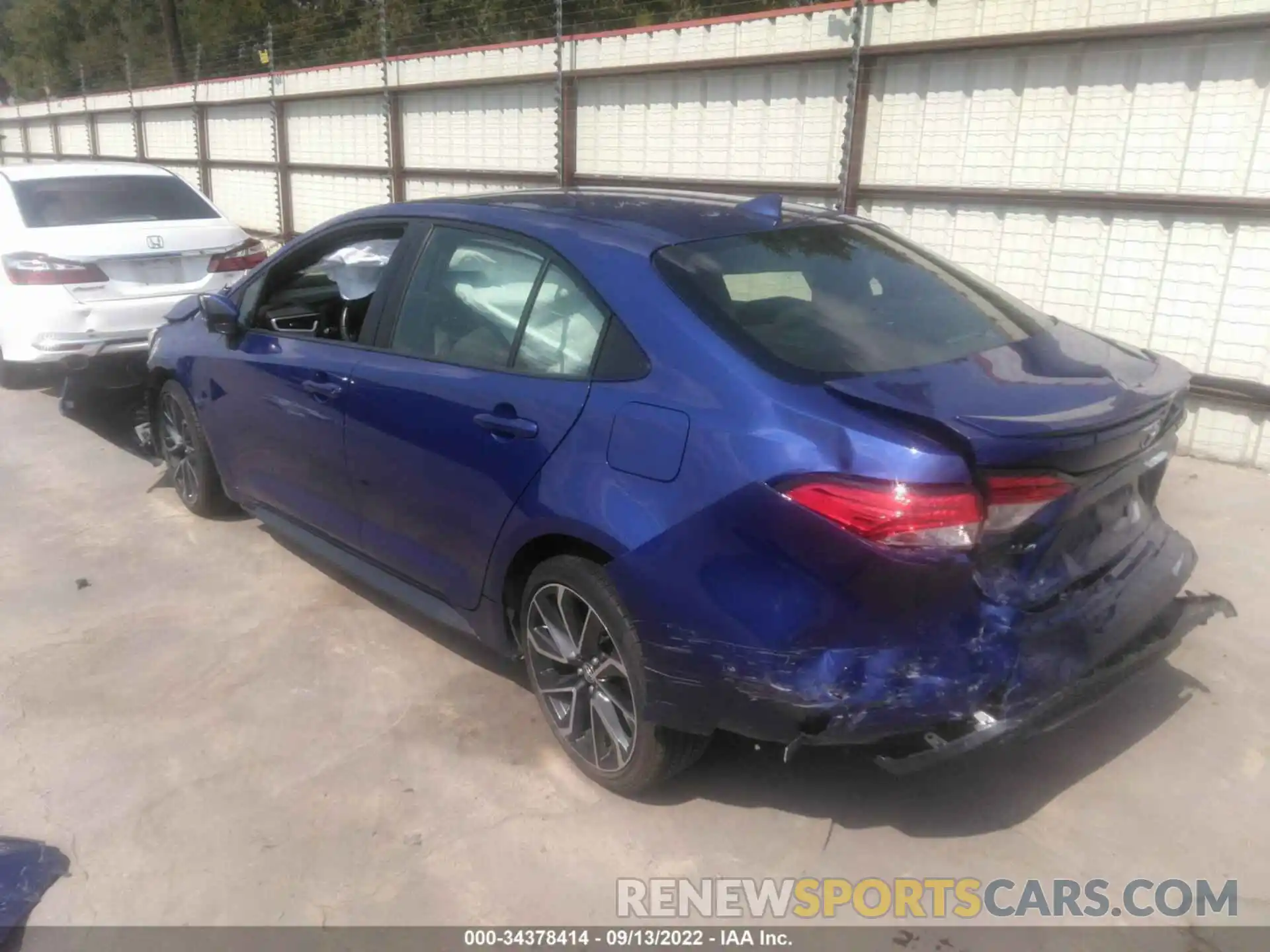 3 Photograph of a damaged car JTDP4RCE5LJ004431 TOYOTA COROLLA 2020