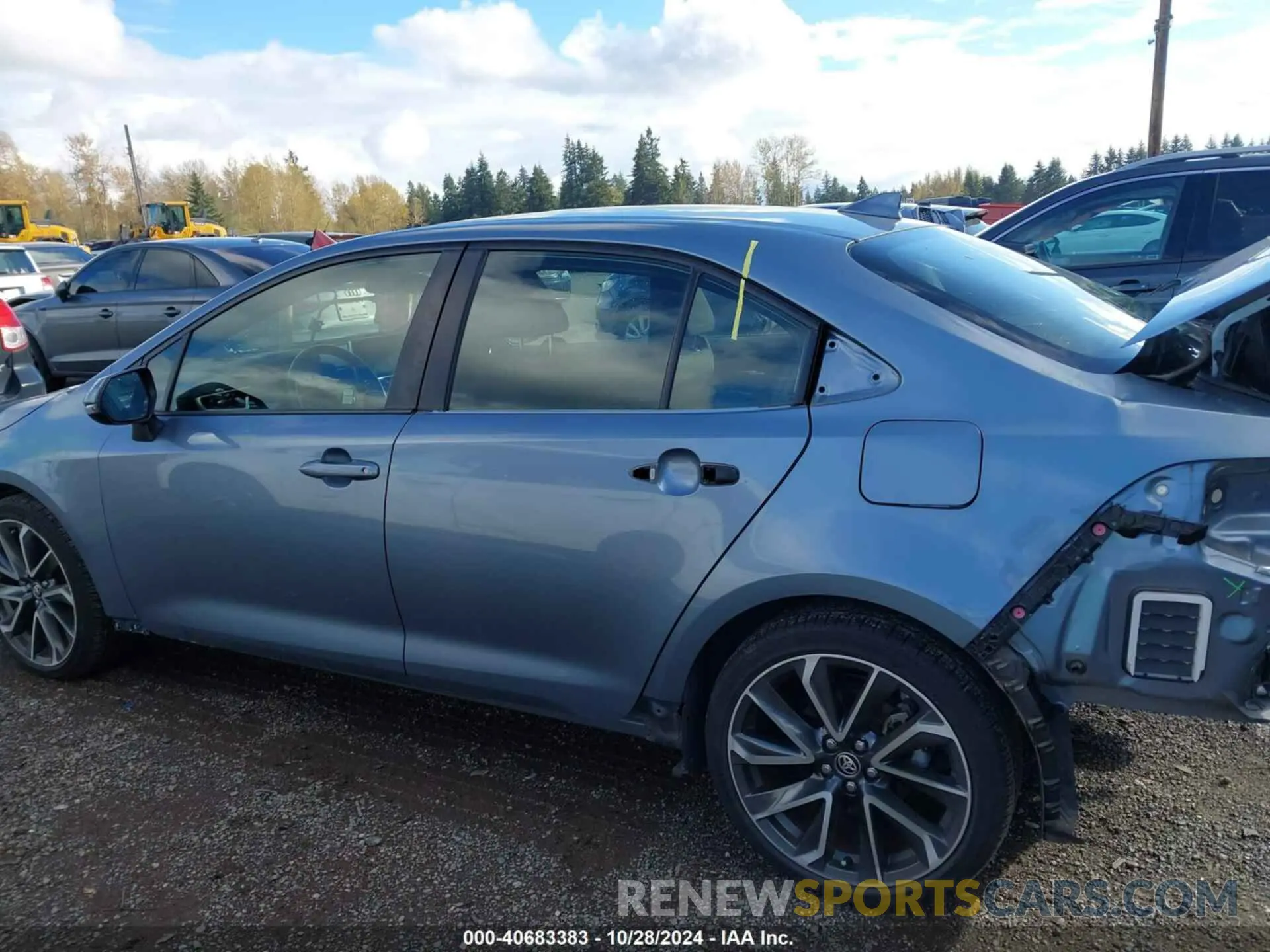 14 Photograph of a damaged car JTDP4RCE5LJ035727 TOYOTA COROLLA 2020