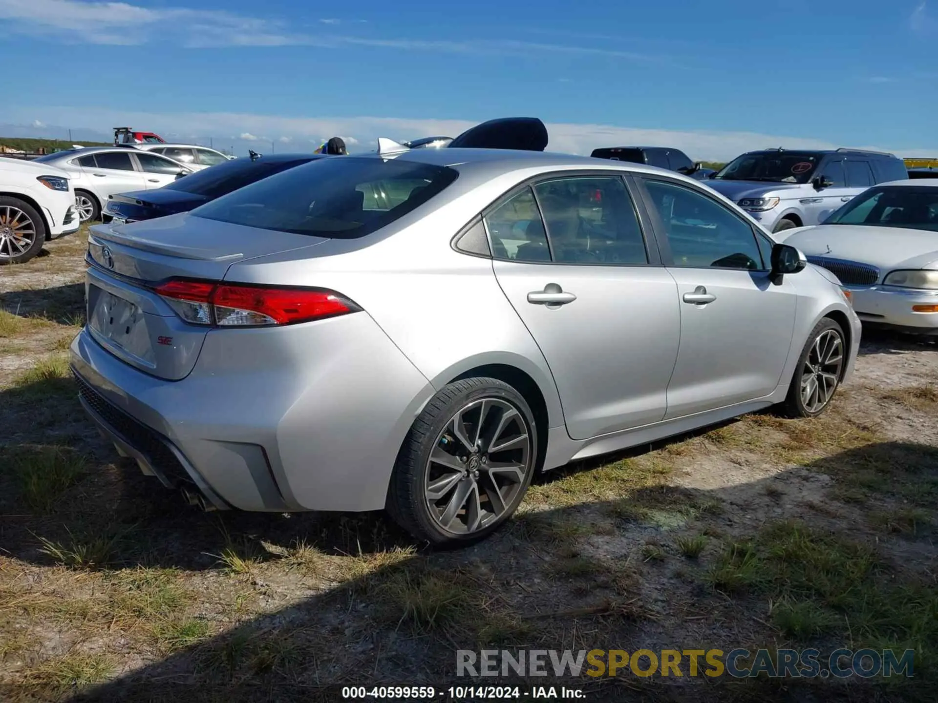 4 Photograph of a damaged car JTDP4RCE5LJ036165 TOYOTA COROLLA 2020
