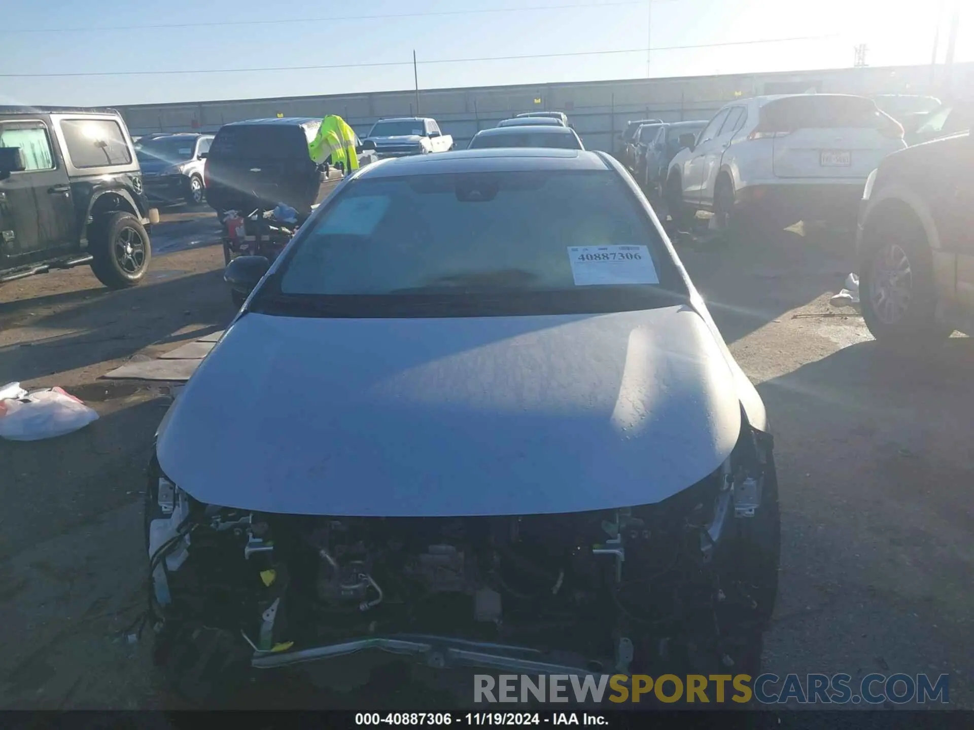 13 Photograph of a damaged car JTDP4RCE6LJ007368 TOYOTA COROLLA 2020