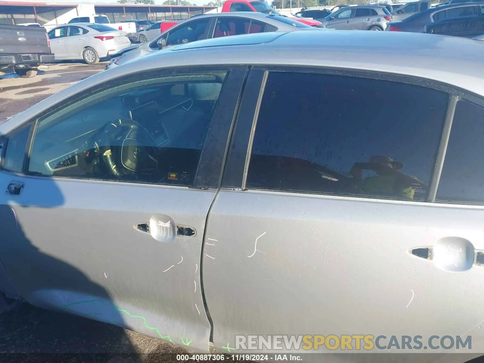 15 Photograph of a damaged car JTDP4RCE6LJ007368 TOYOTA COROLLA 2020
