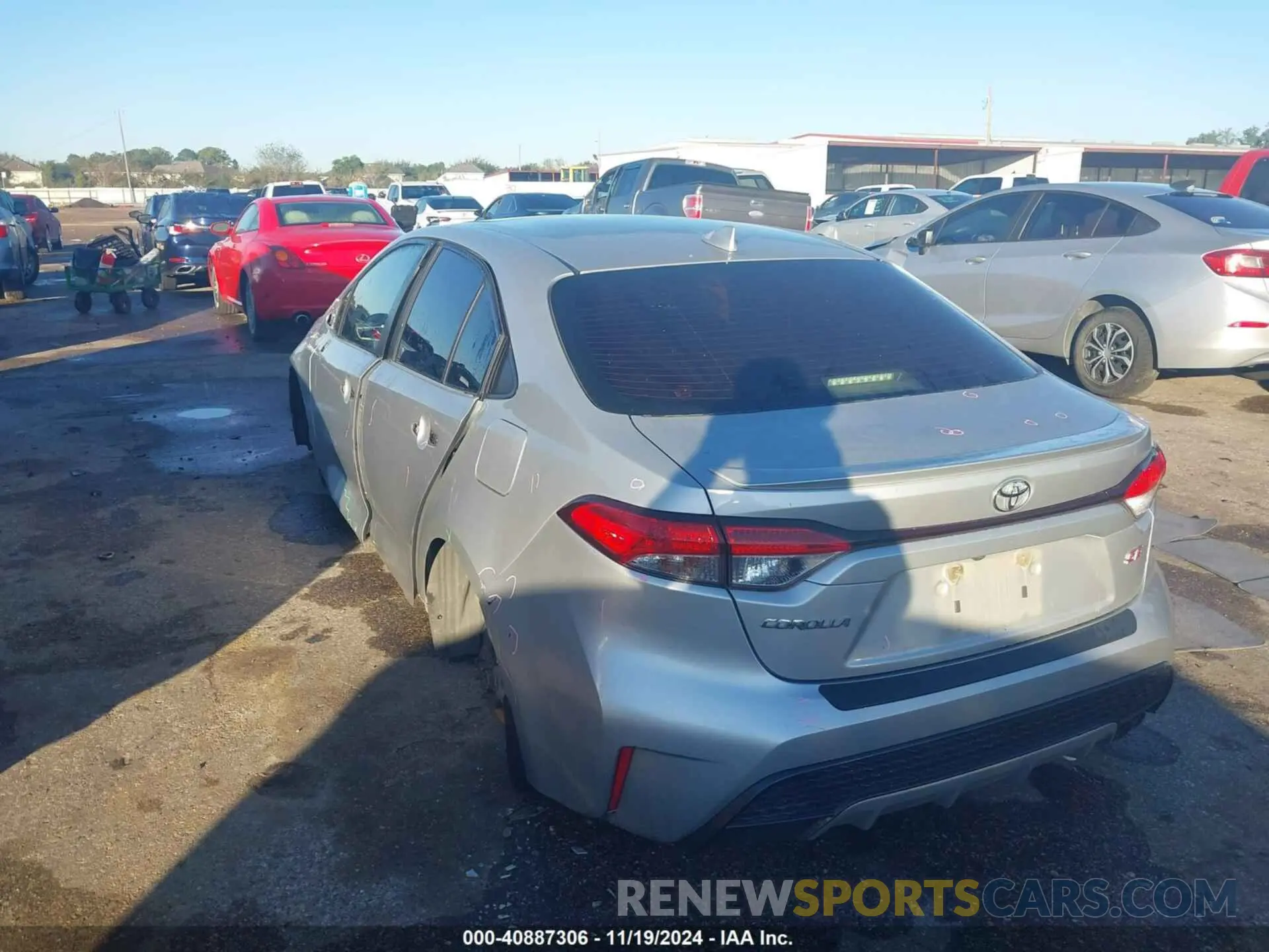 3 Photograph of a damaged car JTDP4RCE6LJ007368 TOYOTA COROLLA 2020