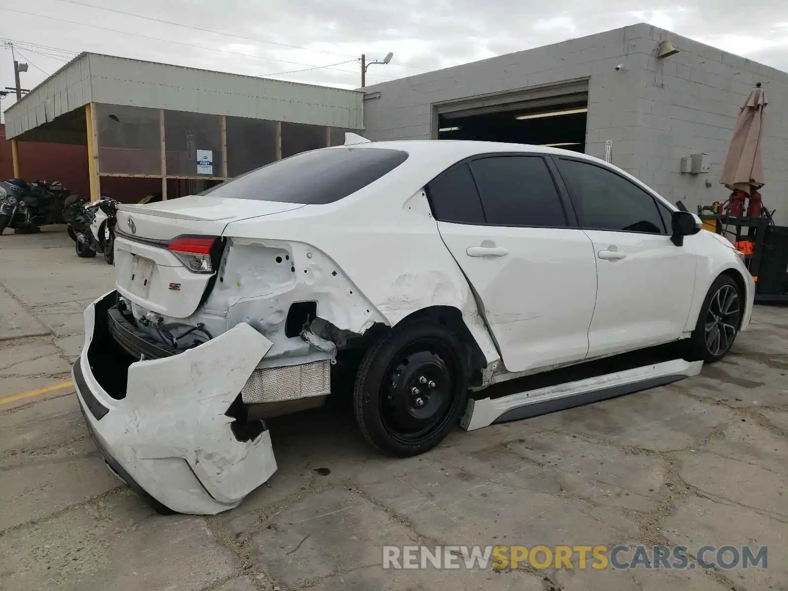 9 Photograph of a damaged car JTDP4RCE7LJ036765 TOYOTA COROLLA 2020