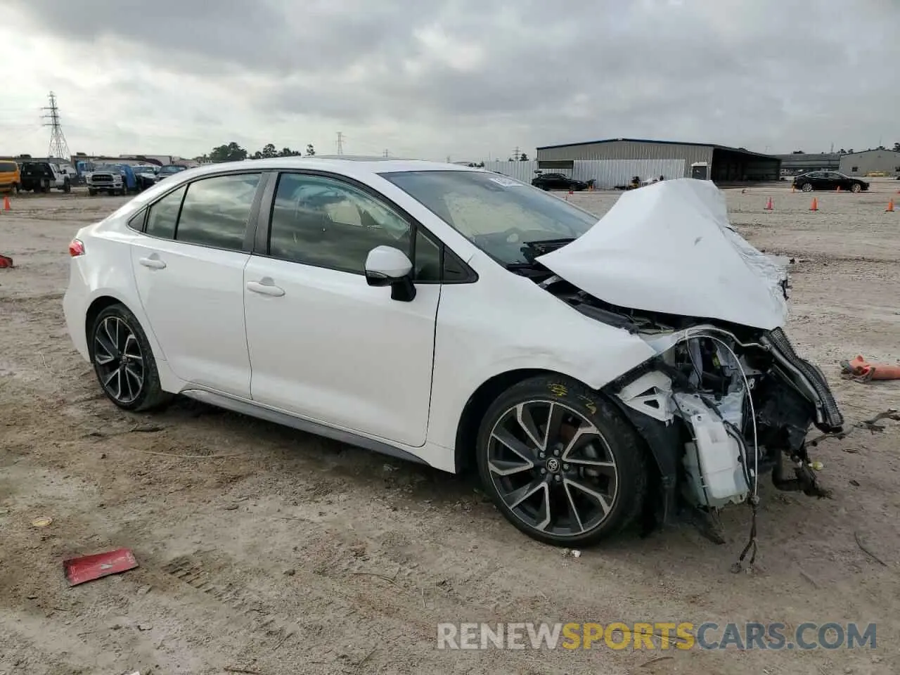 4 Photograph of a damaged car JTDP4RCE8LJ013608 TOYOTA COROLLA 2020