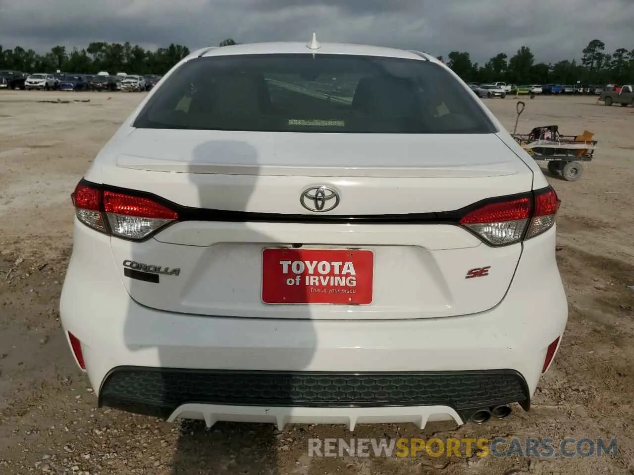 6 Photograph of a damaged car JTDP4RCE8LJ013608 TOYOTA COROLLA 2020