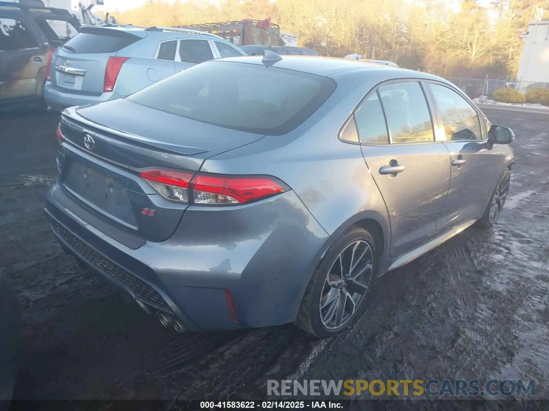 4 Photograph of a damaged car JTDP4RCE8LJ032031 TOYOTA COROLLA 2020