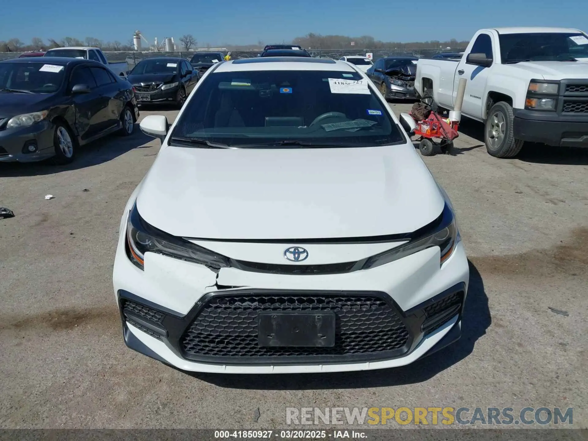 12 Photograph of a damaged car JTDP4RCE9LJ013763 TOYOTA COROLLA 2020
