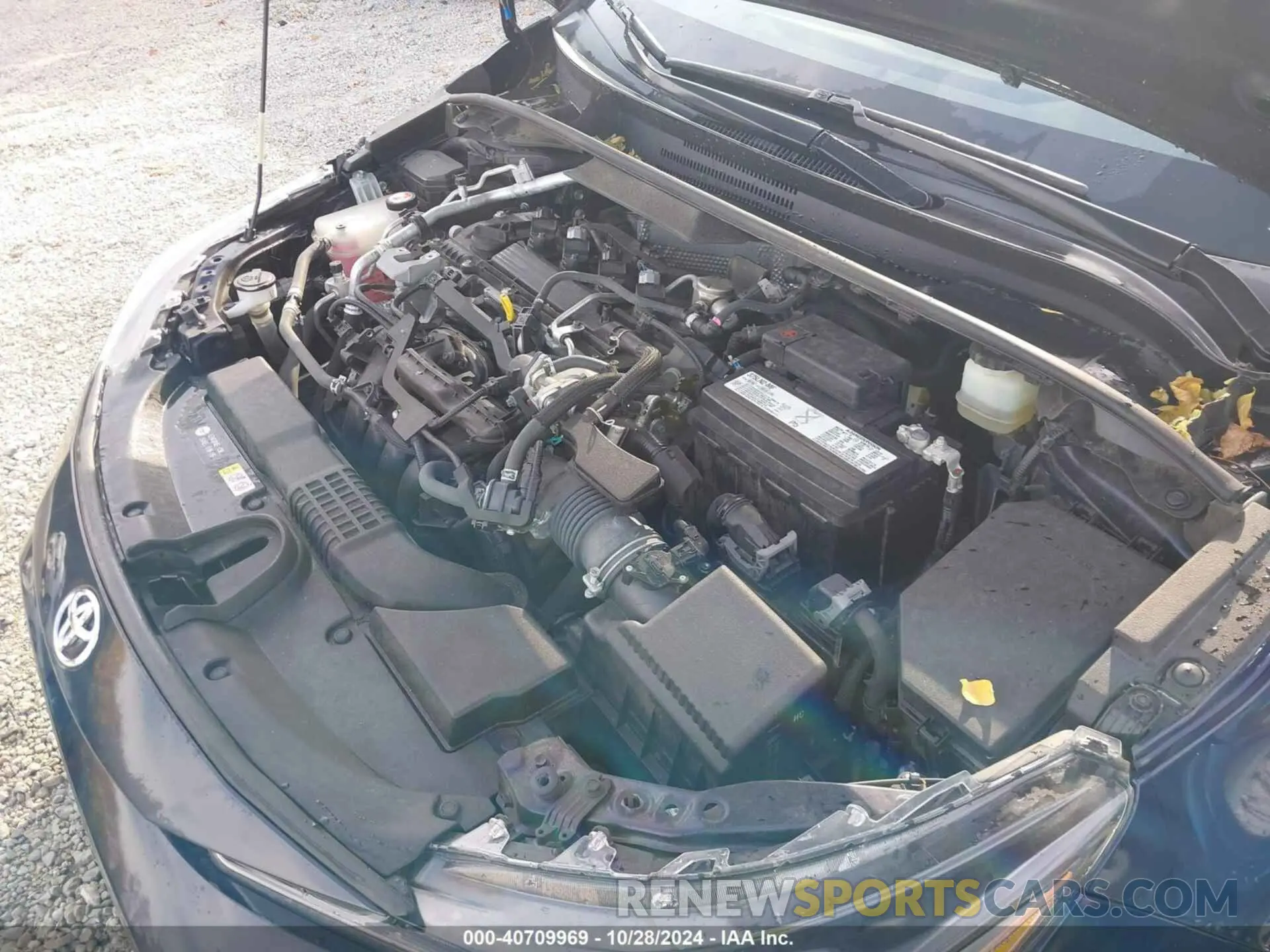 10 Photograph of a damaged car JTDS4RCE0LJ005867 TOYOTA COROLLA 2020