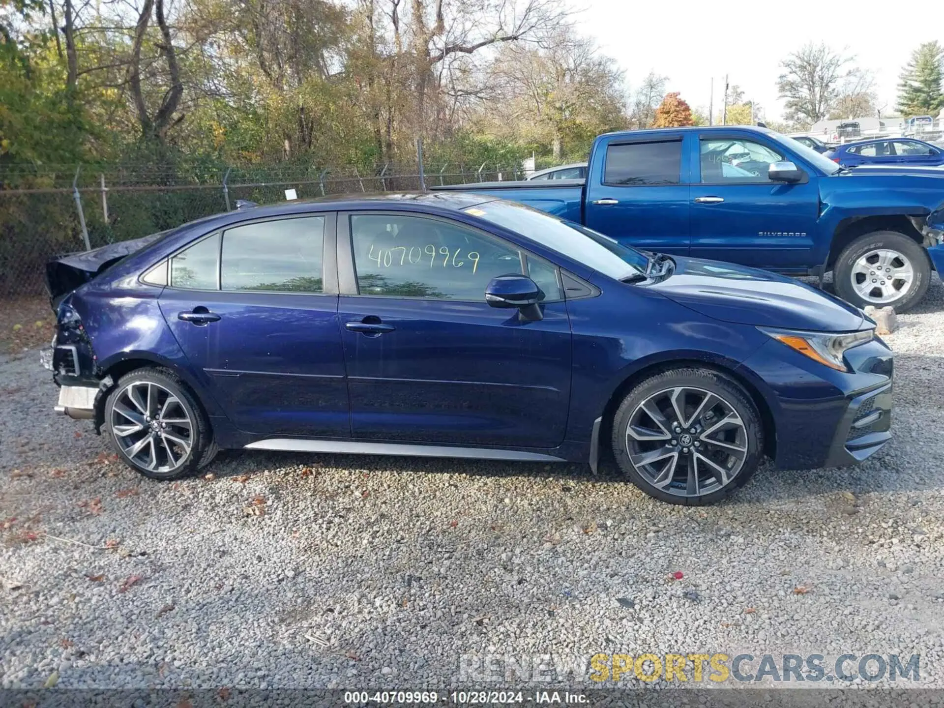 14 Photograph of a damaged car JTDS4RCE0LJ005867 TOYOTA COROLLA 2020