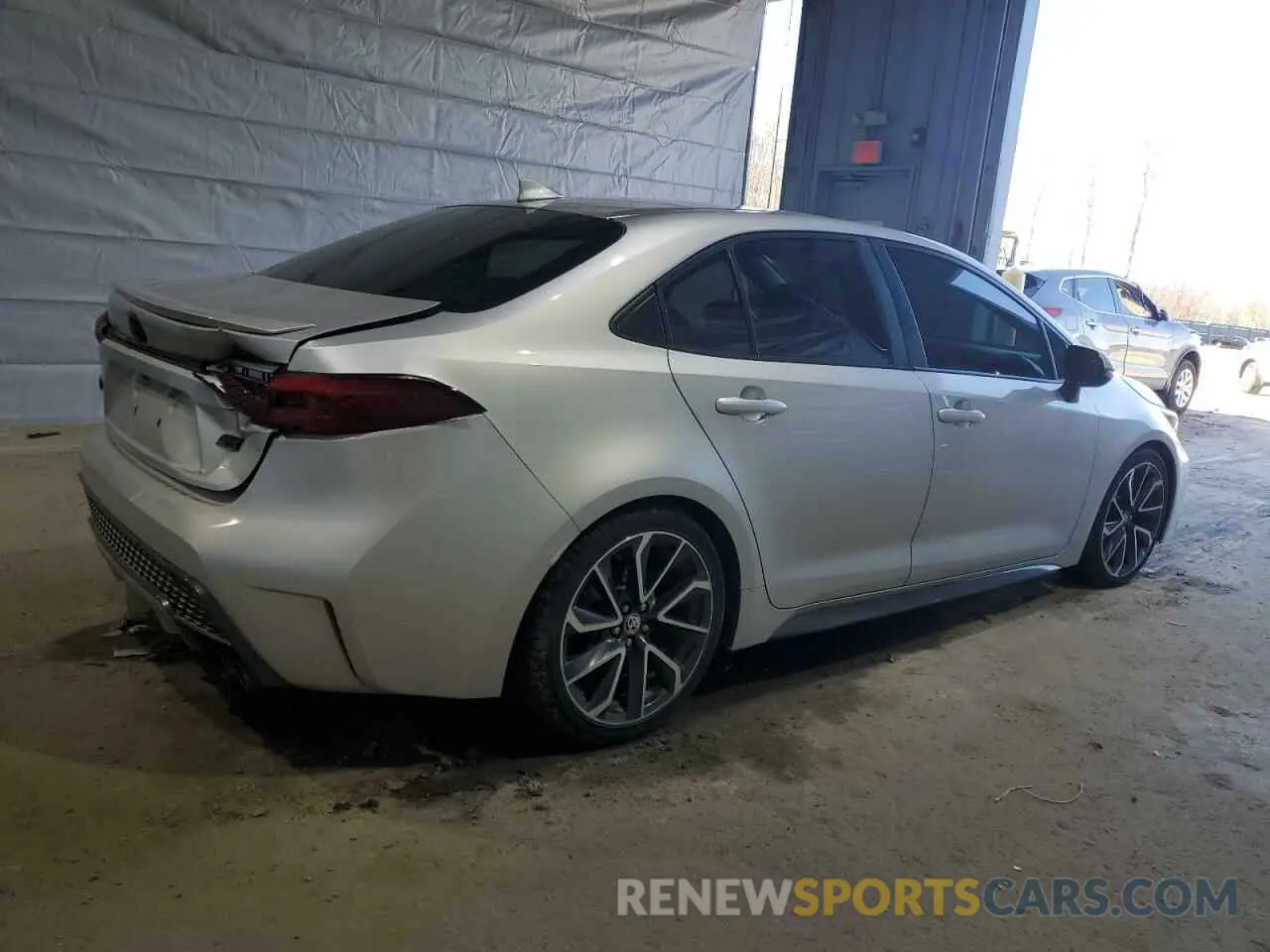 3 Photograph of a damaged car JTDS4RCE0LJ006498 TOYOTA COROLLA 2020
