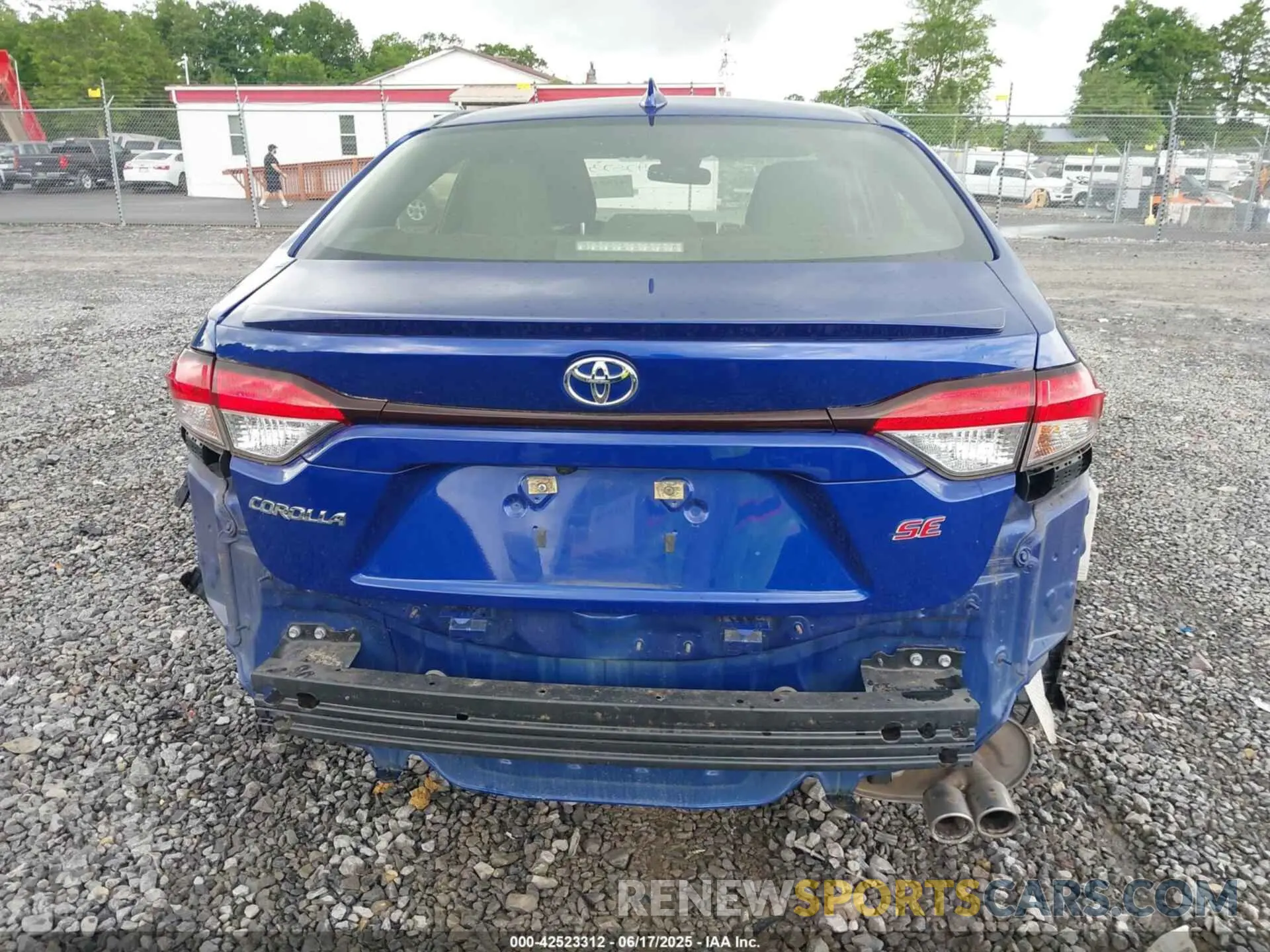 17 Photograph of a damaged car JTDS4RCE0LJ020658 TOYOTA COROLLA 2020