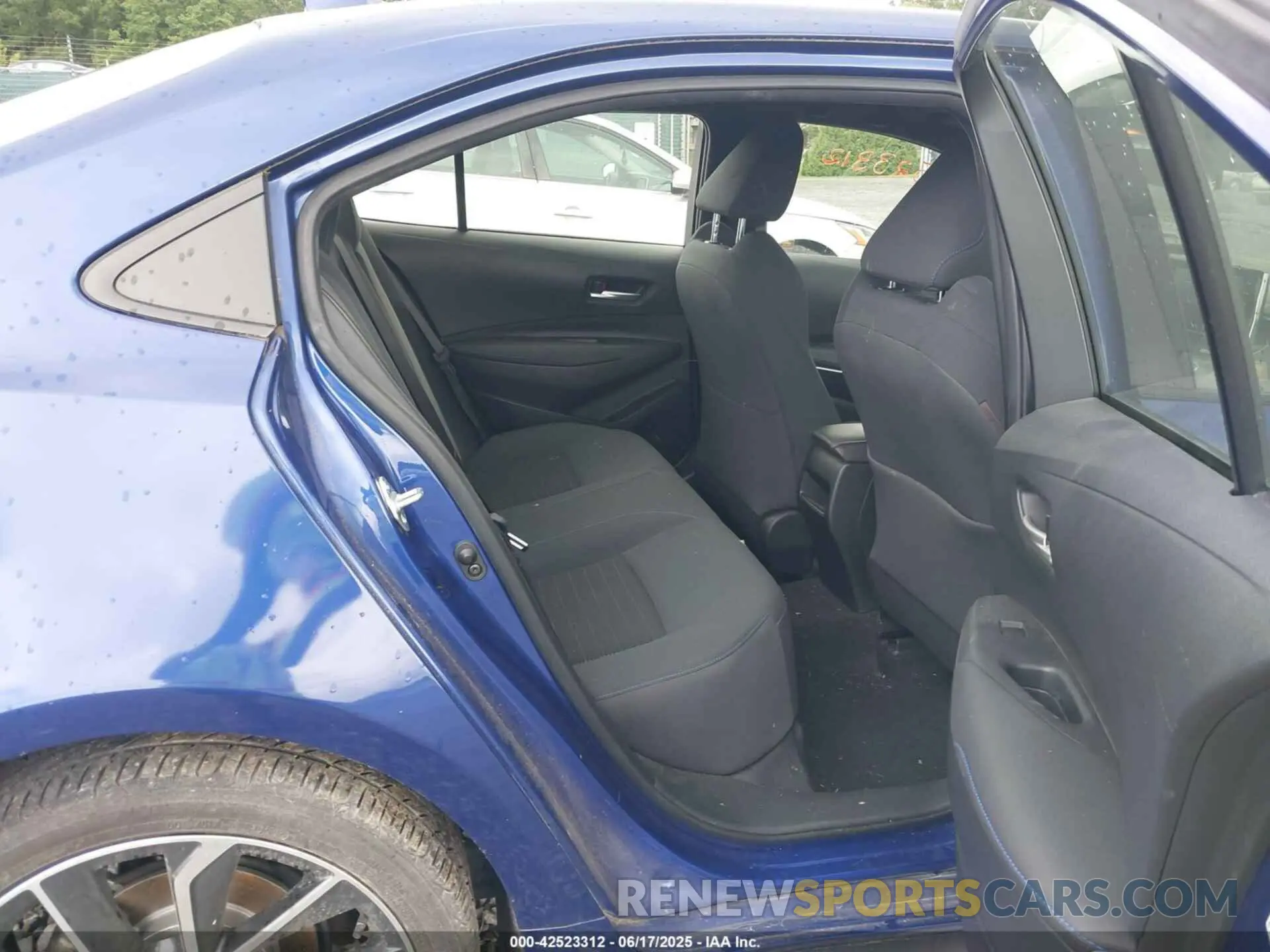 8 Photograph of a damaged car JTDS4RCE0LJ020658 TOYOTA COROLLA 2020