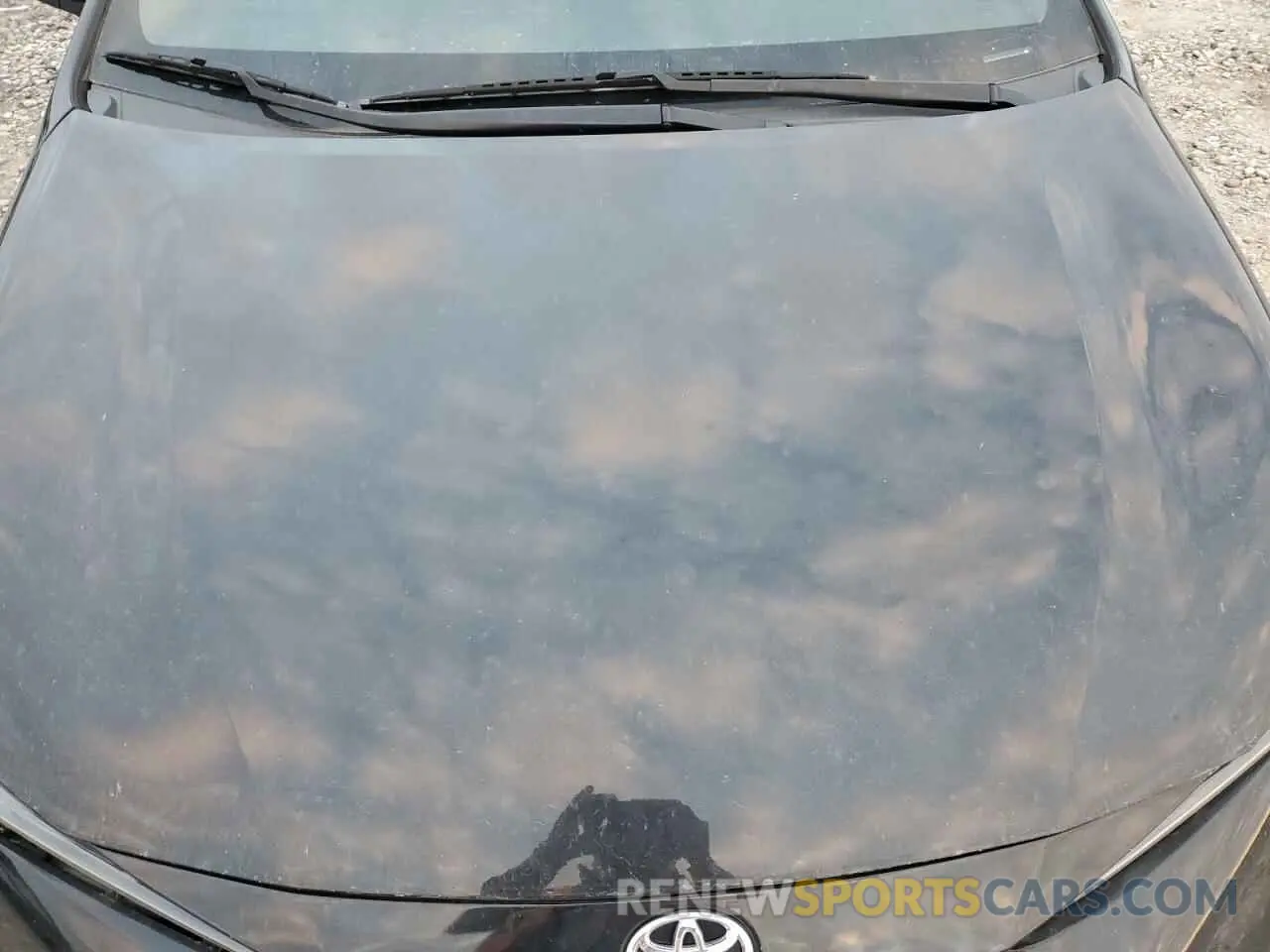 11 Photograph of a damaged car JTDS4RCE0LJ027612 TOYOTA COROLLA 2020