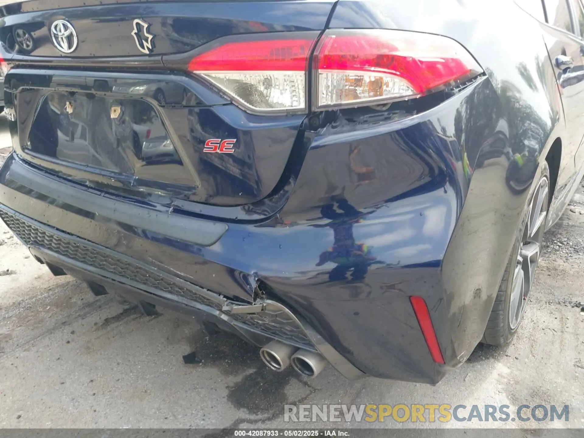 17 Photograph of a damaged car JTDS4RCE1LJ002153 TOYOTA COROLLA 2020