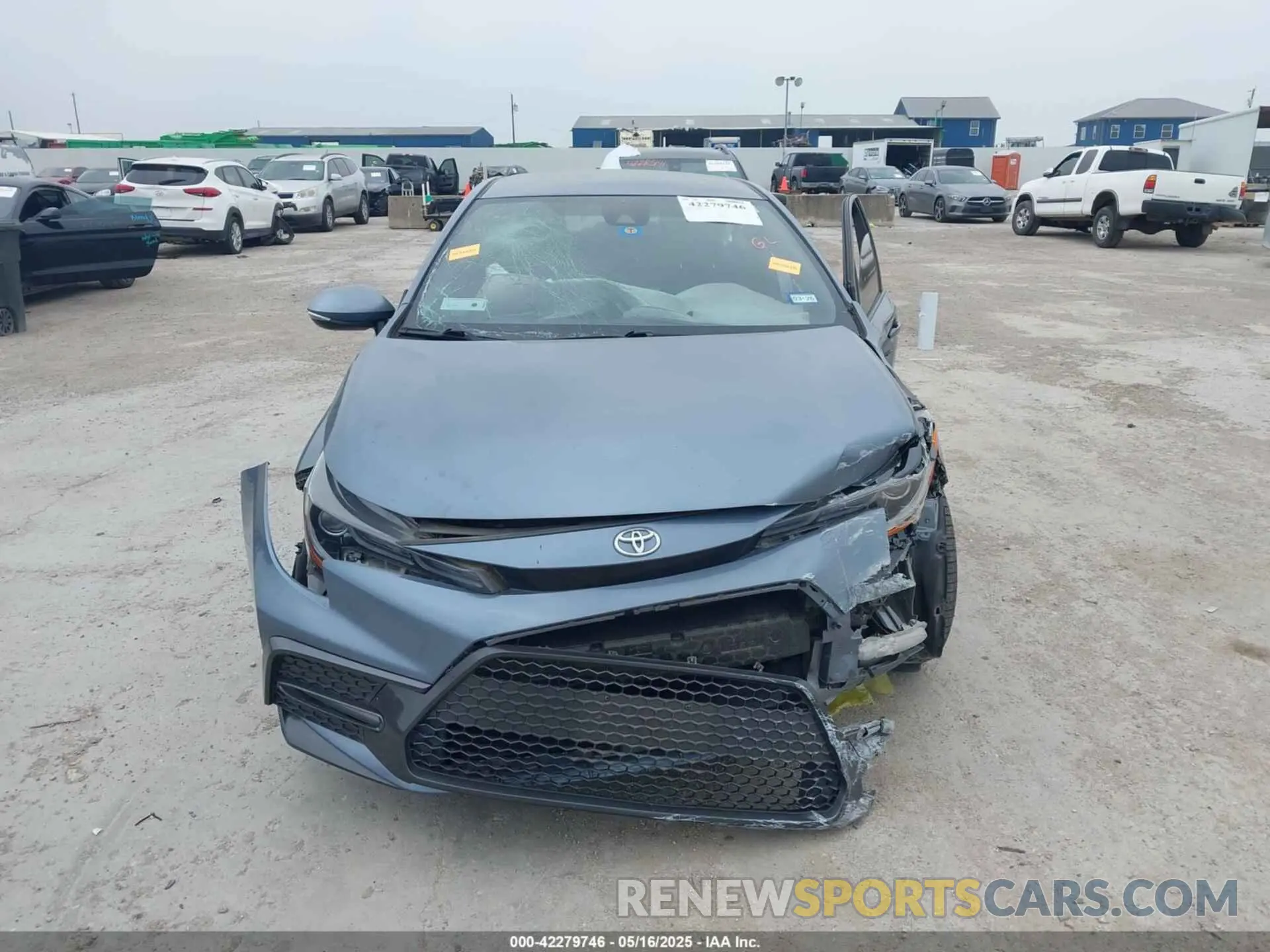 12 Photograph of a damaged car JTDS4RCE1LJ006560 TOYOTA COROLLA 2020