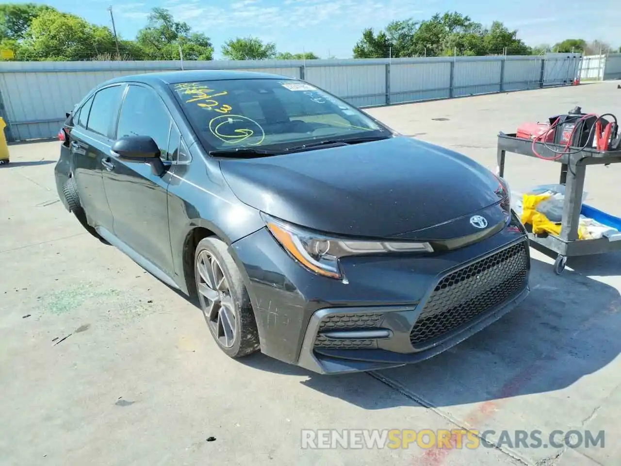 1 Photograph of a damaged car JTDS4RCE1LJ010799 TOYOTA COROLLA 2020