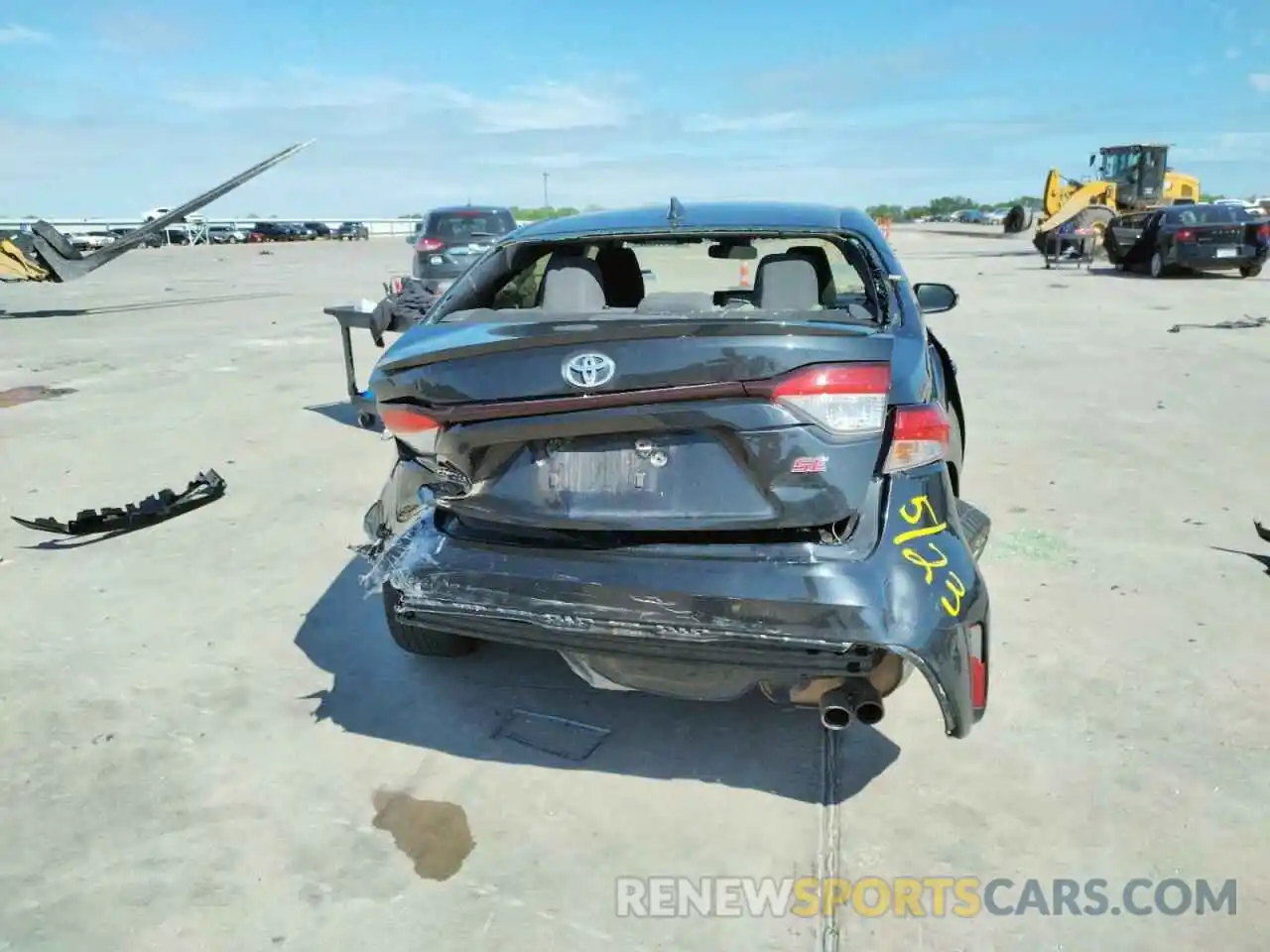 9 Photograph of a damaged car JTDS4RCE1LJ010799 TOYOTA COROLLA 2020