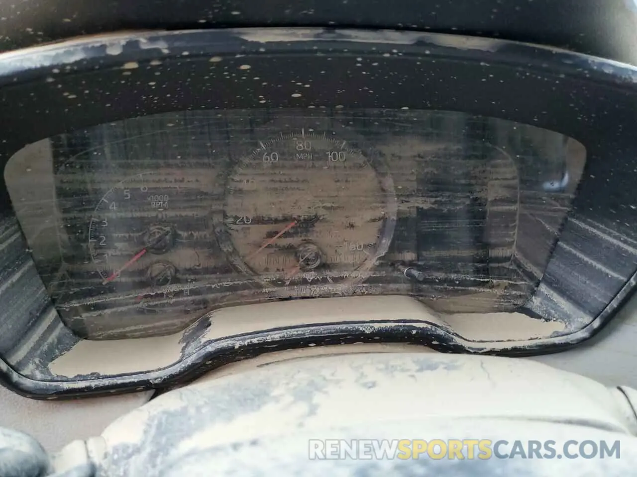 8 Photograph of a damaged car JTDS4RCE1LJ013248 TOYOTA COROLLA 2020