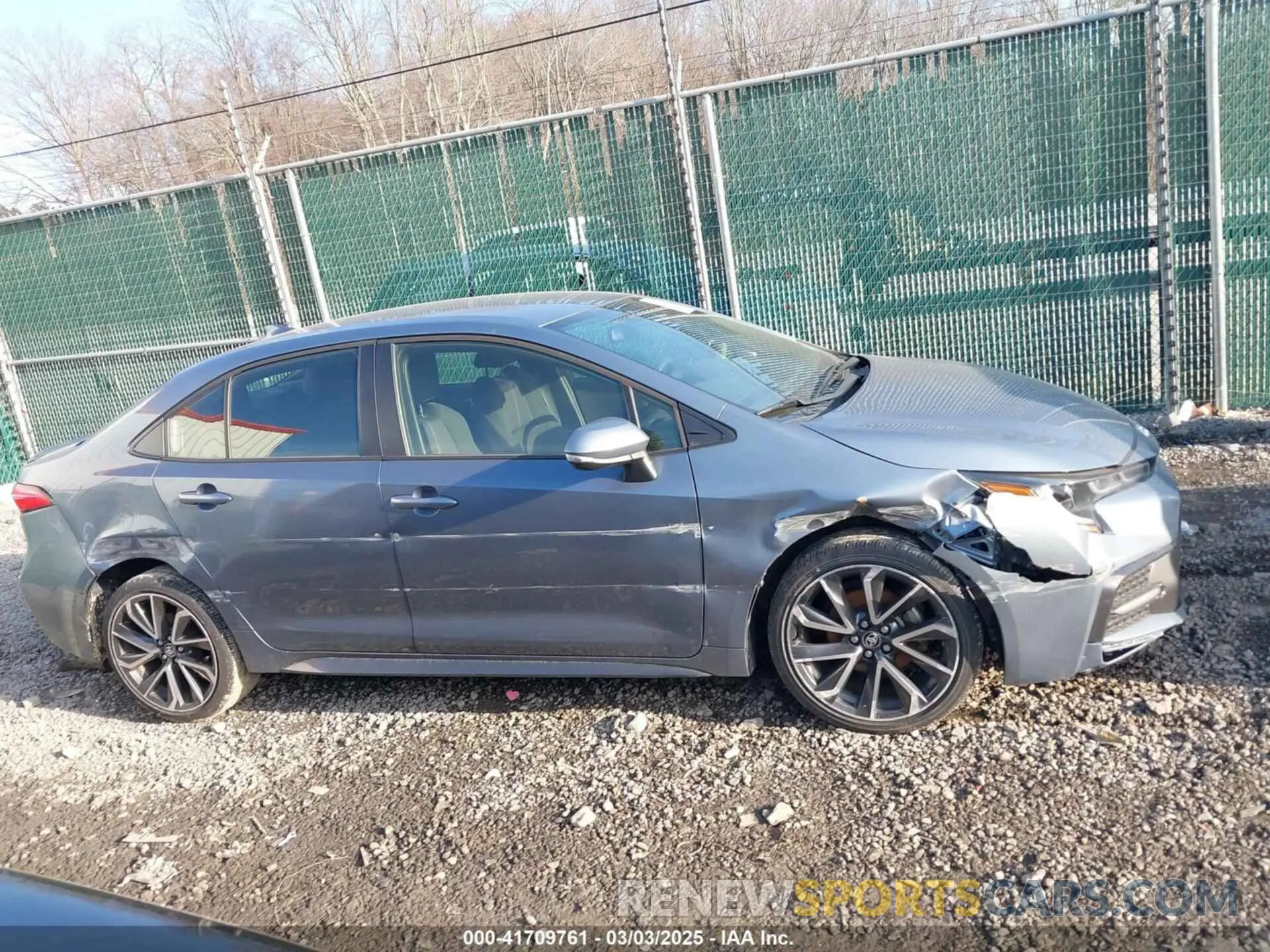 13 Photograph of a damaged car JTDS4RCE1LJ026713 TOYOTA COROLLA 2020