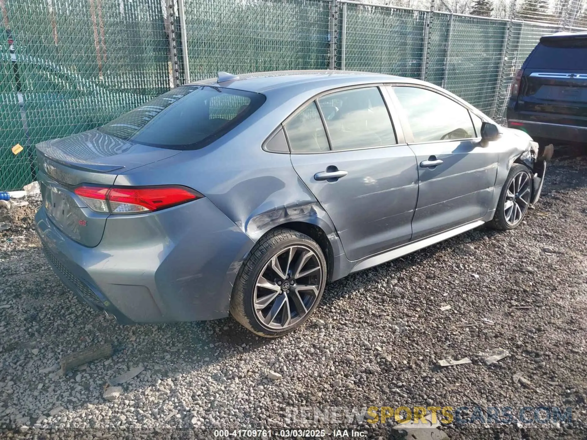 4 Photograph of a damaged car JTDS4RCE1LJ026713 TOYOTA COROLLA 2020