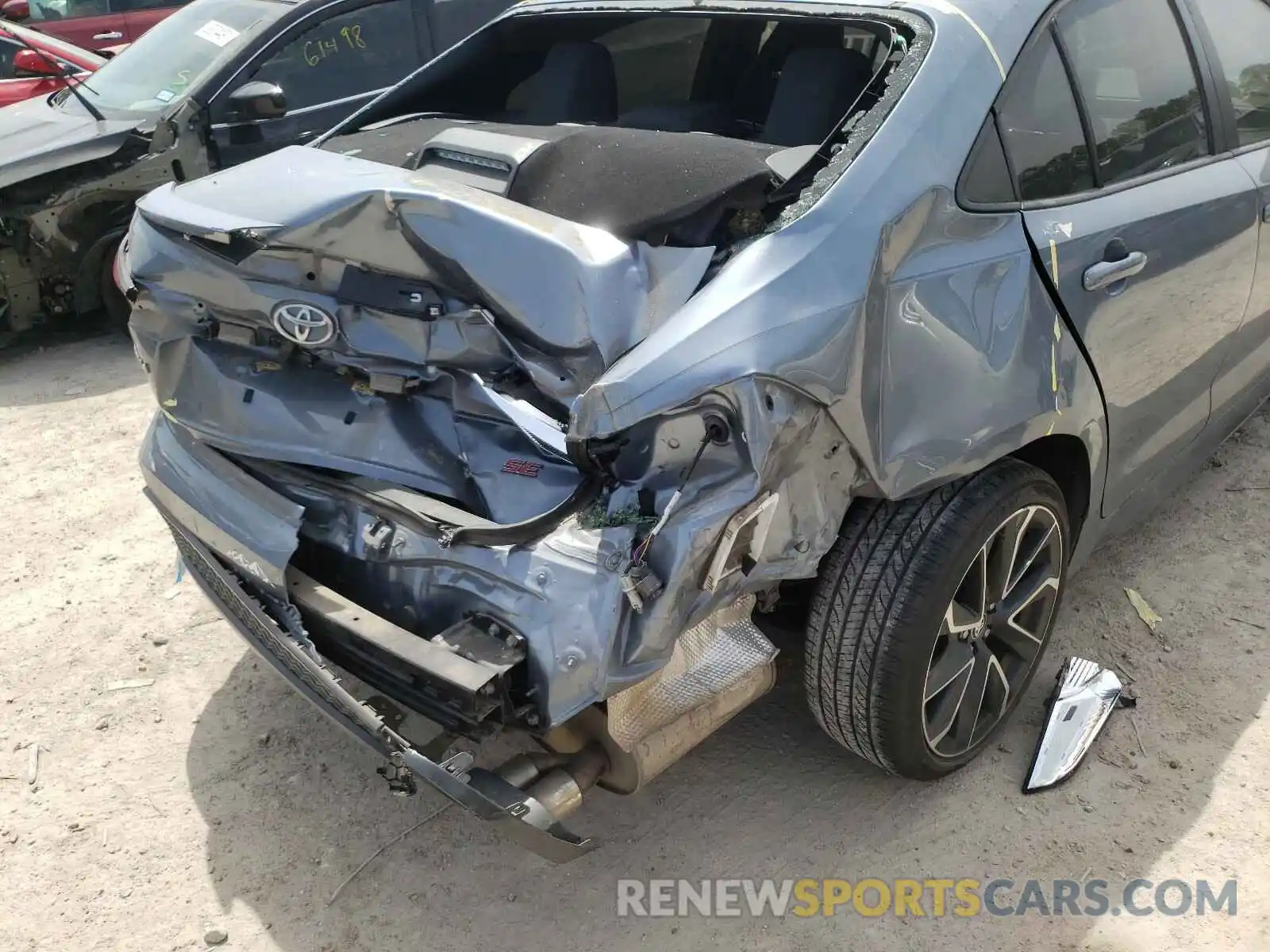 9 Photograph of a damaged car JTDS4RCE2LJ005059 TOYOTA COROLLA 2020