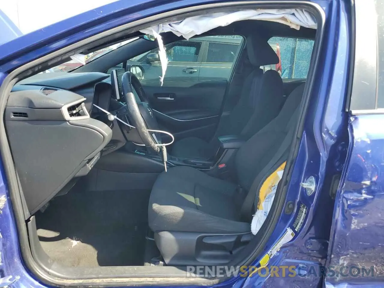 7 Photograph of a damaged car JTDS4RCE2LJ013730 TOYOTA COROLLA 2020