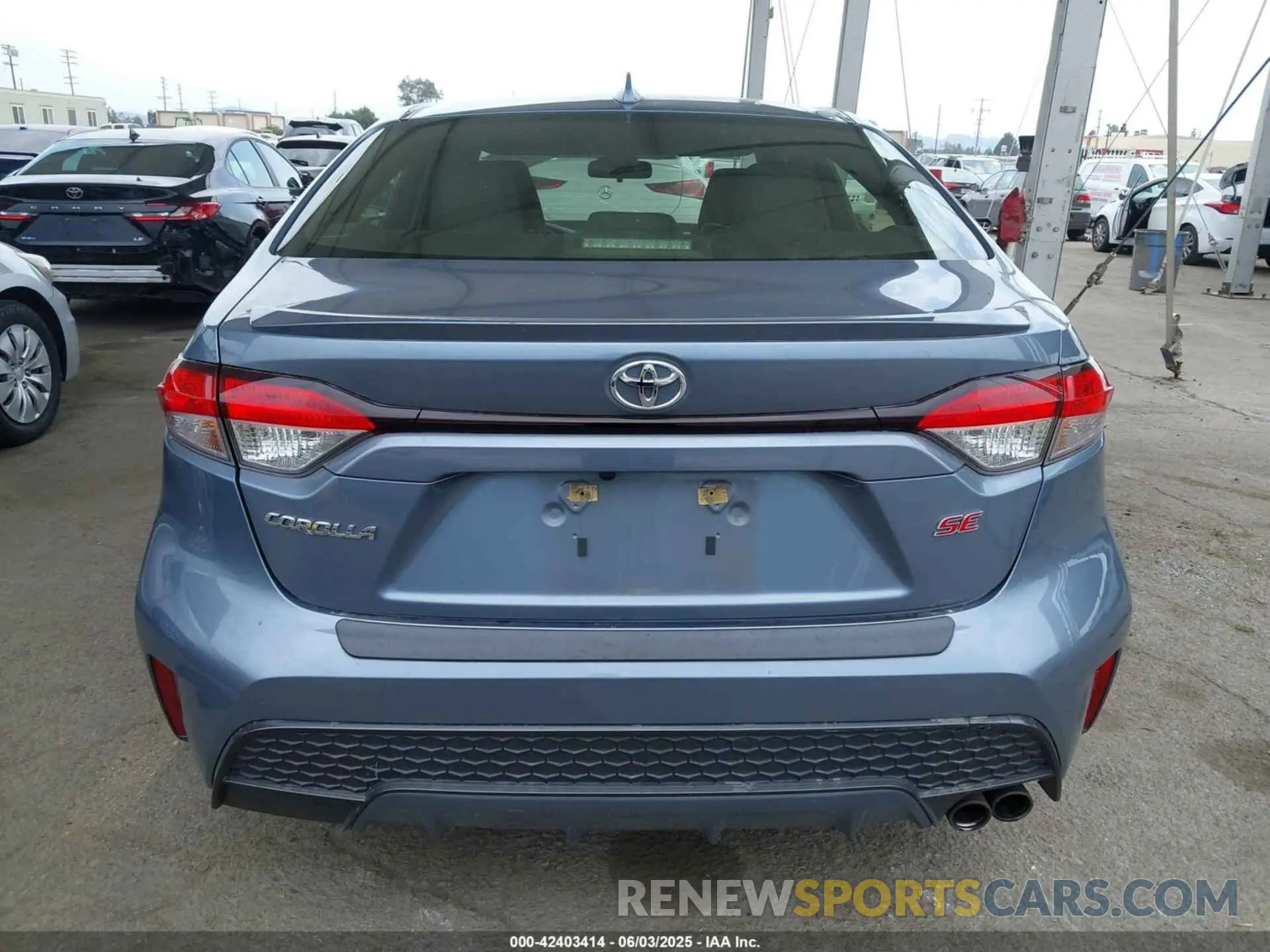 16 Photograph of a damaged car JTDS4RCE2LJ016921 TOYOTA COROLLA 2020