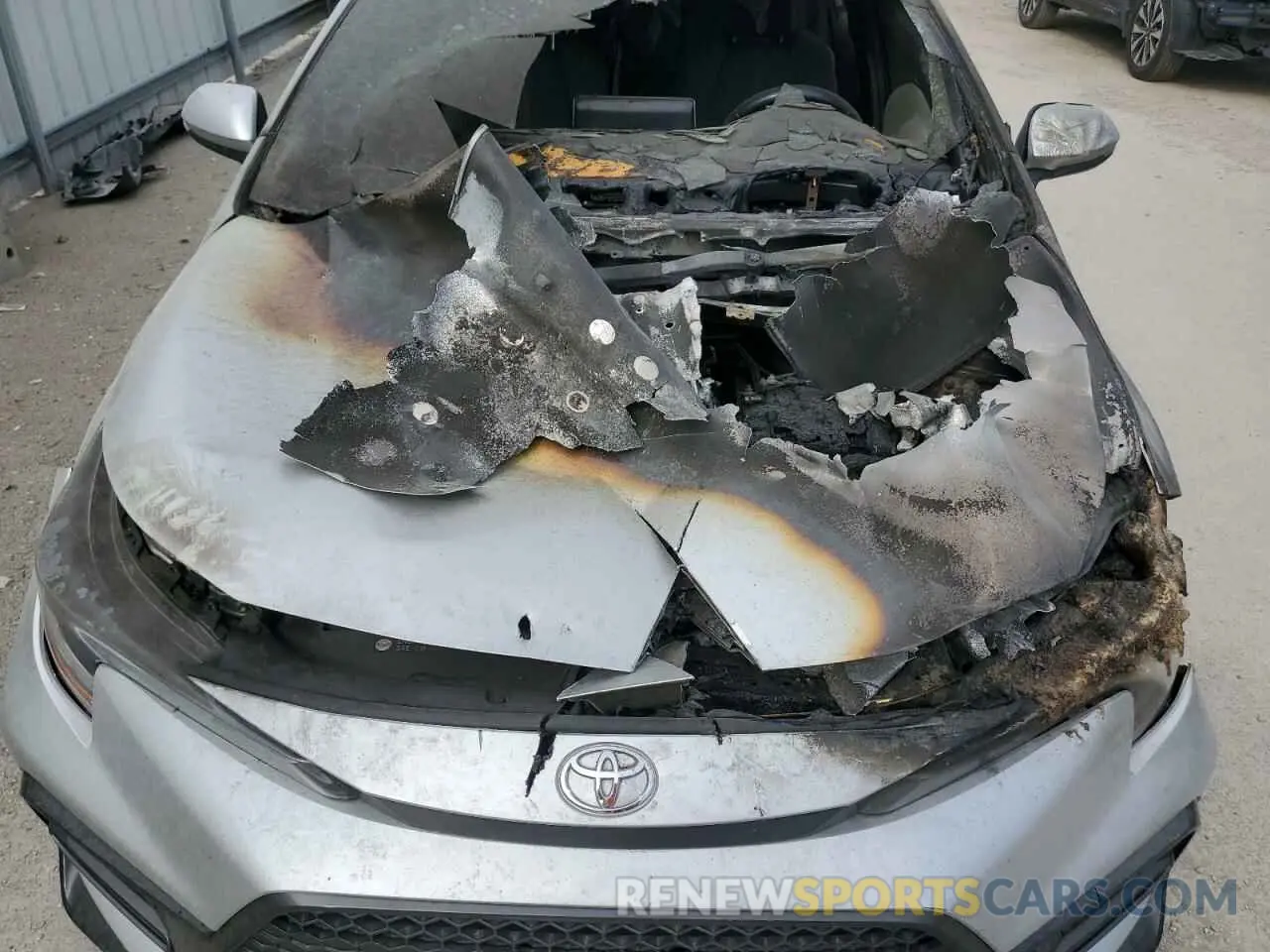 12 Photograph of a damaged car JTDS4RCE2LJ022301 TOYOTA COROLLA 2020