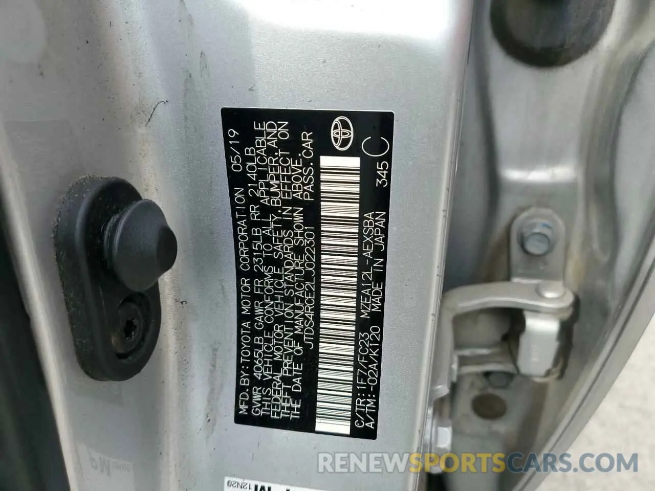 13 Photograph of a damaged car JTDS4RCE2LJ022301 TOYOTA COROLLA 2020