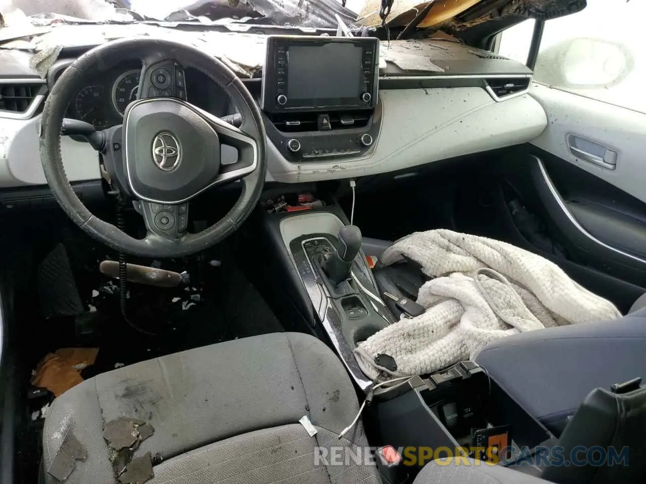 8 Photograph of a damaged car JTDS4RCE2LJ022301 TOYOTA COROLLA 2020