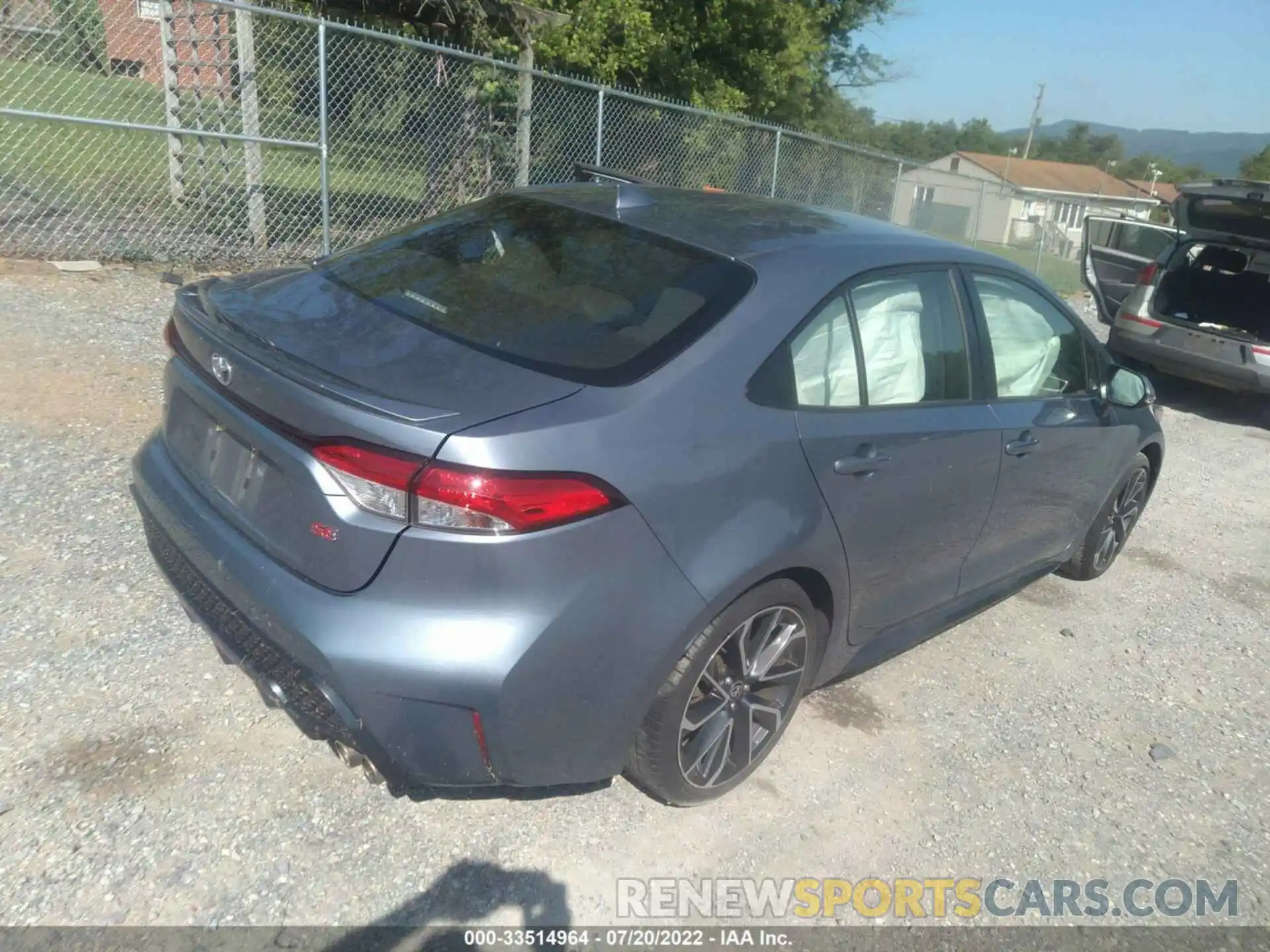 4 Photograph of a damaged car JTDS4RCE2LJ026641 TOYOTA COROLLA 2020