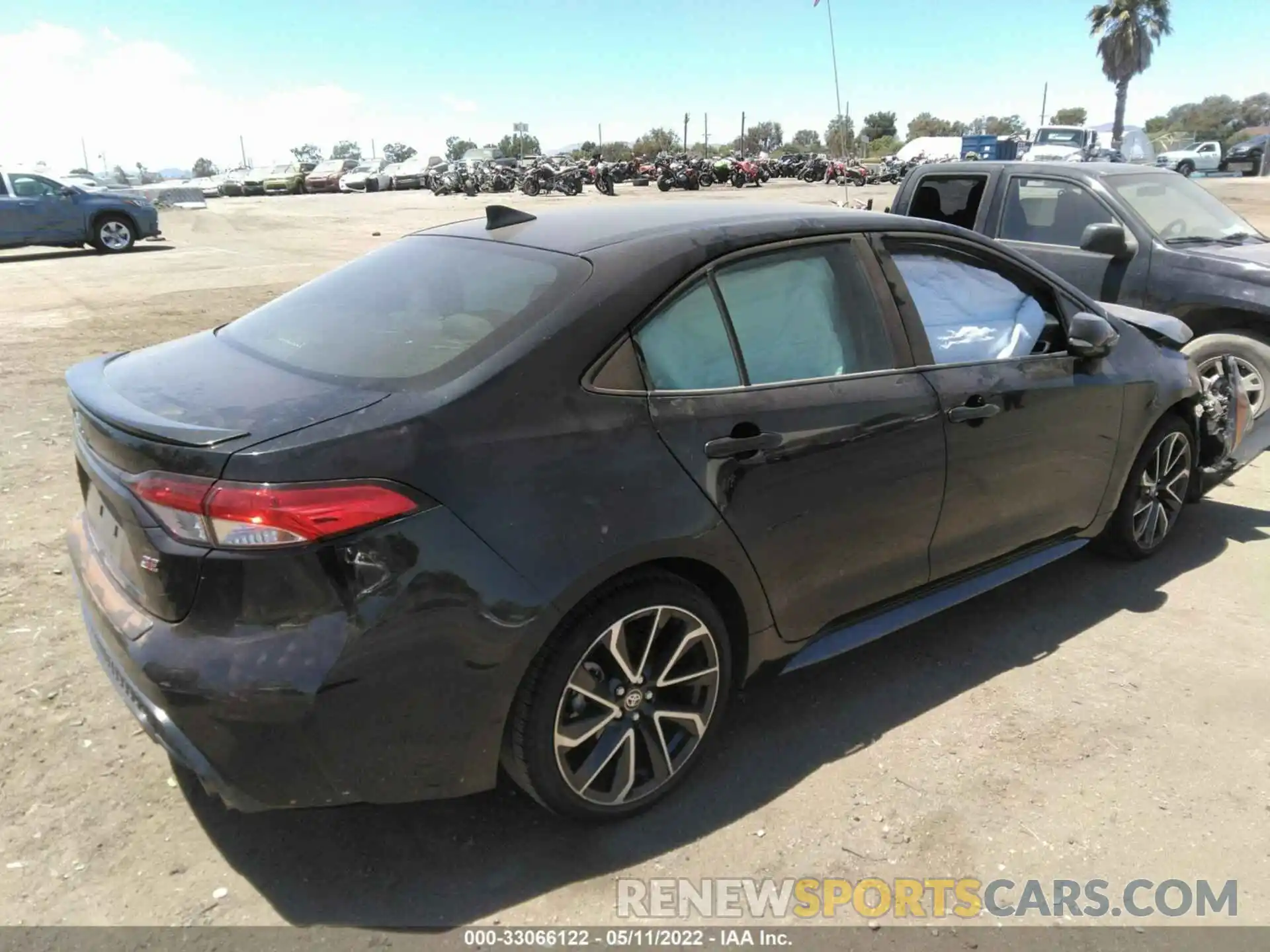 4 Photograph of a damaged car JTDS4RCE2LJ028390 TOYOTA COROLLA 2020