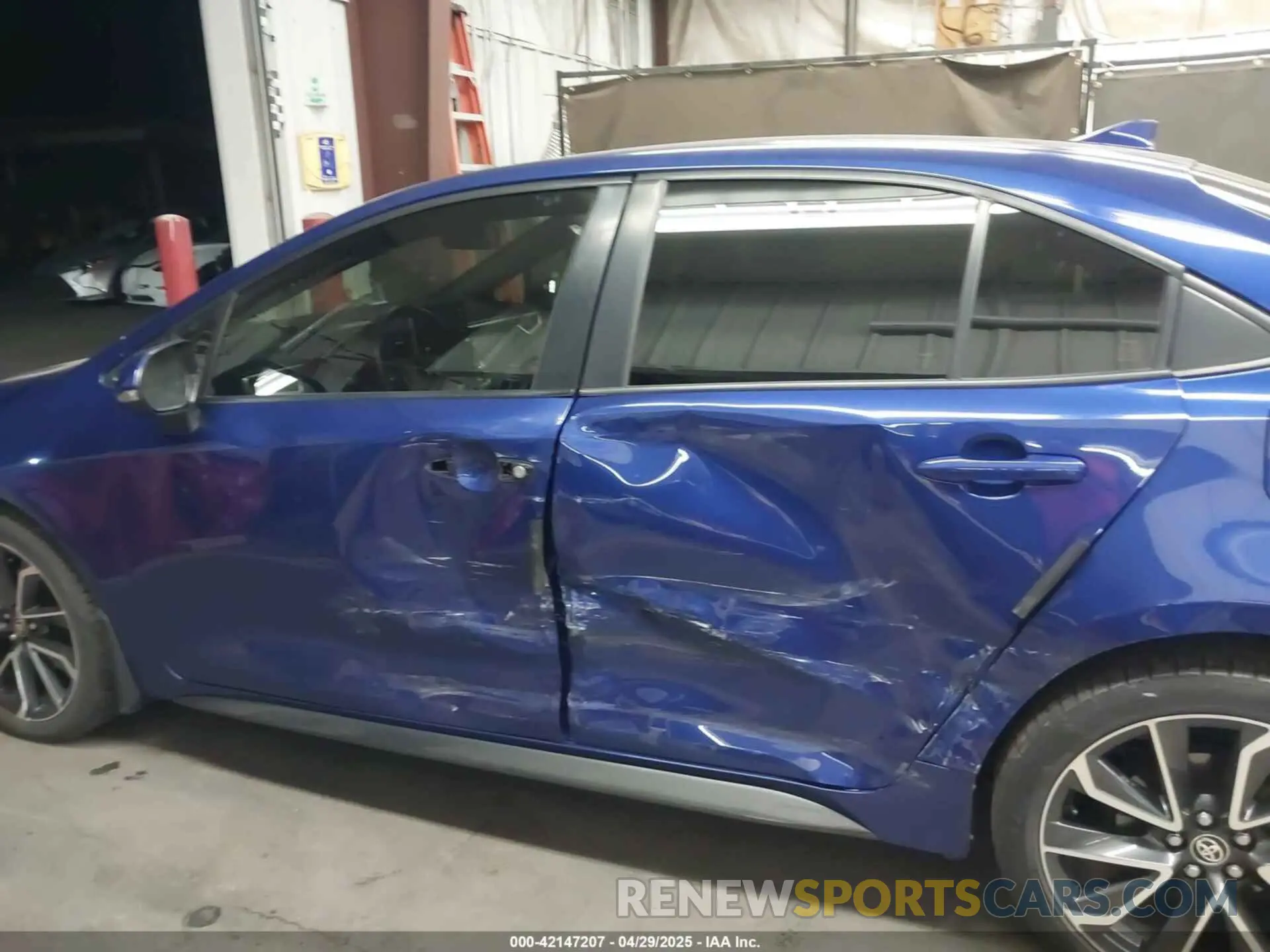 14 Photograph of a damaged car JTDS4RCE2LJ035498 TOYOTA COROLLA 2020