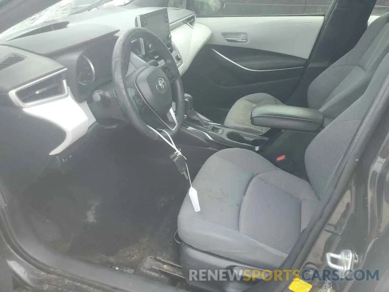 7 Photograph of a damaged car JTDS4RCE2LJ037364 TOYOTA COROLLA 2020