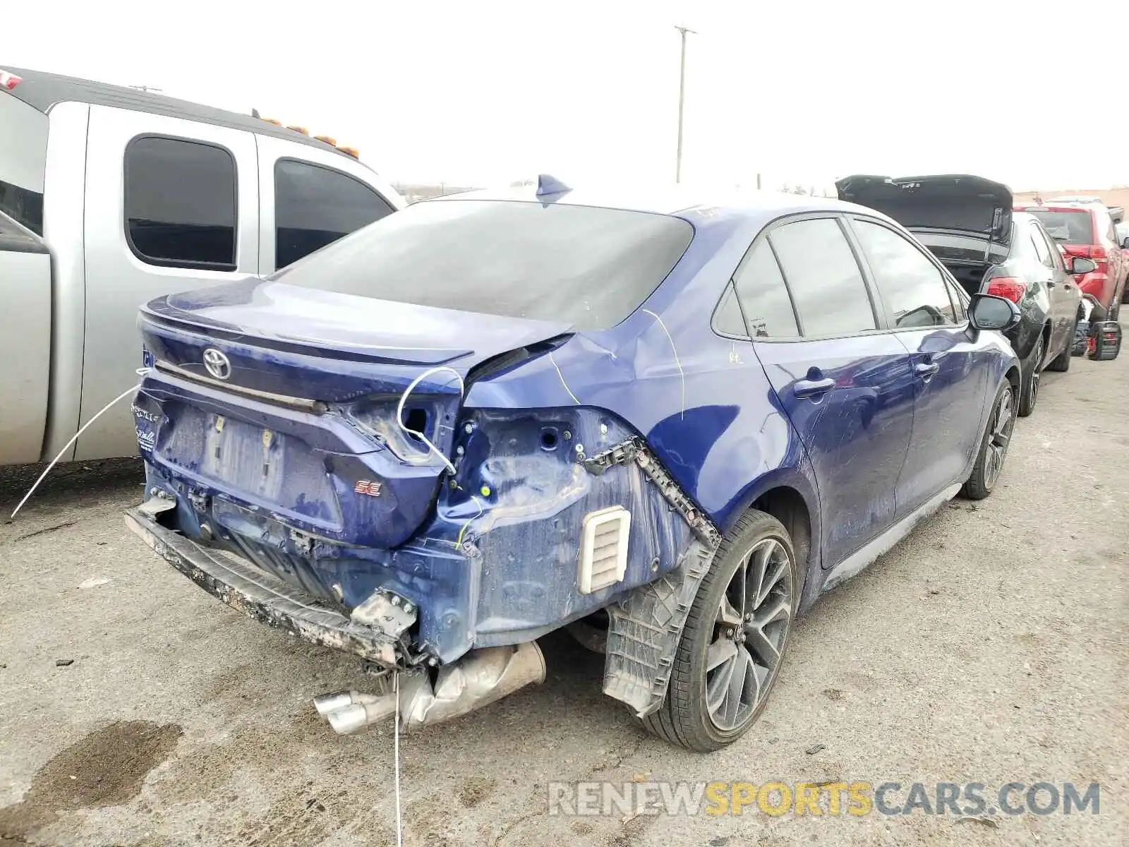 4 Photograph of a damaged car JTDS4RCE2LJ050423 TOYOTA COROLLA 2020