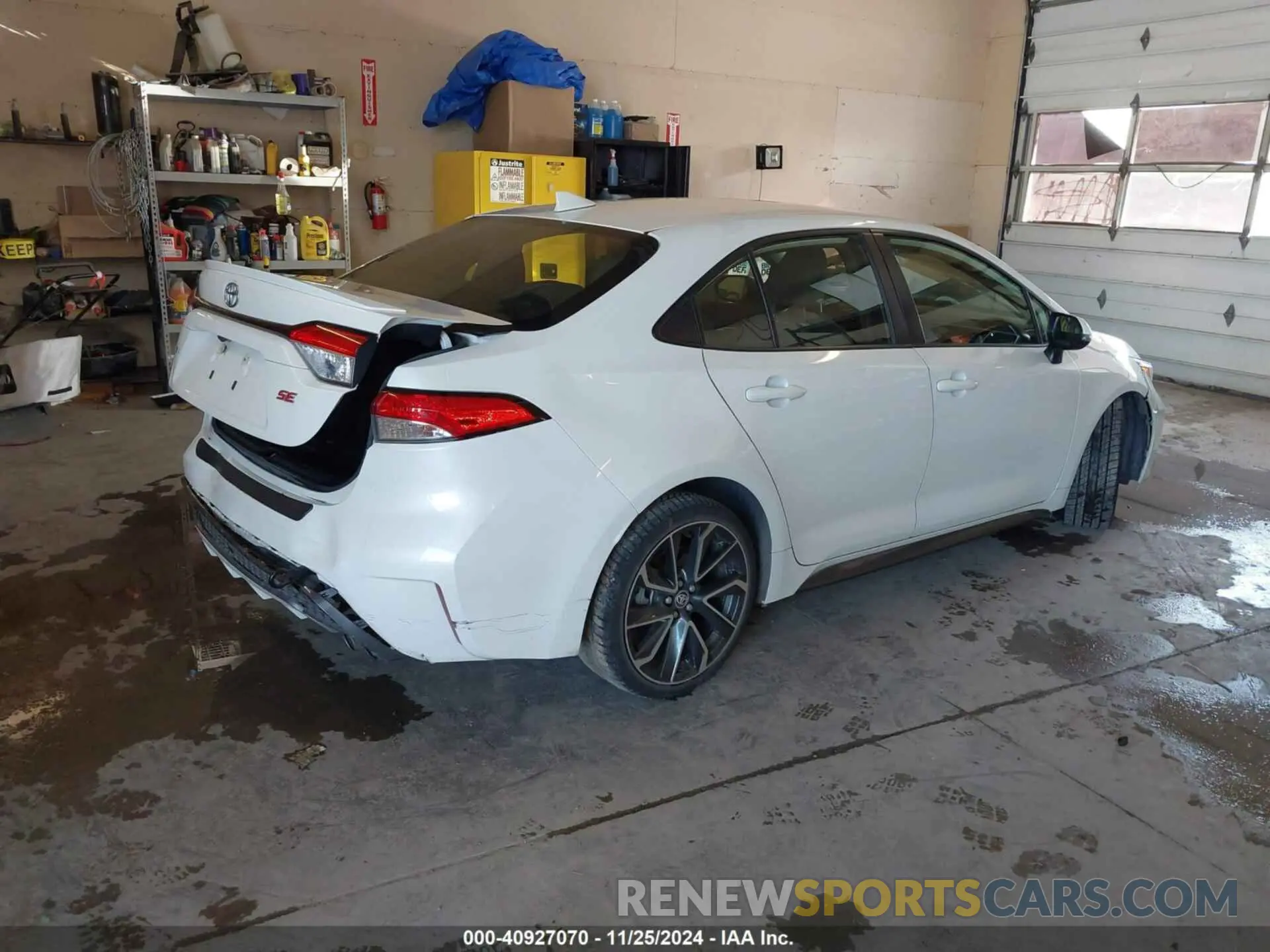 4 Photograph of a damaged car JTDS4RCE3LJ006088 TOYOTA COROLLA 2020