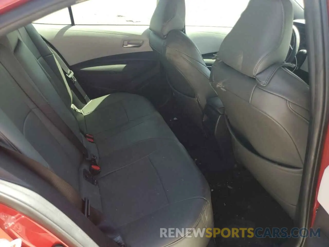 10 Photograph of a damaged car JTDS4RCE3LJ006530 TOYOTA COROLLA 2020
