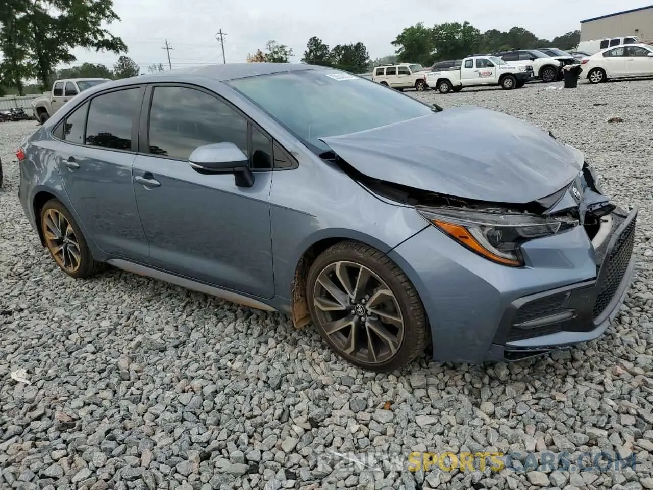 4 Photograph of a damaged car JTDS4RCE3LJ008729 TOYOTA COROLLA 2020