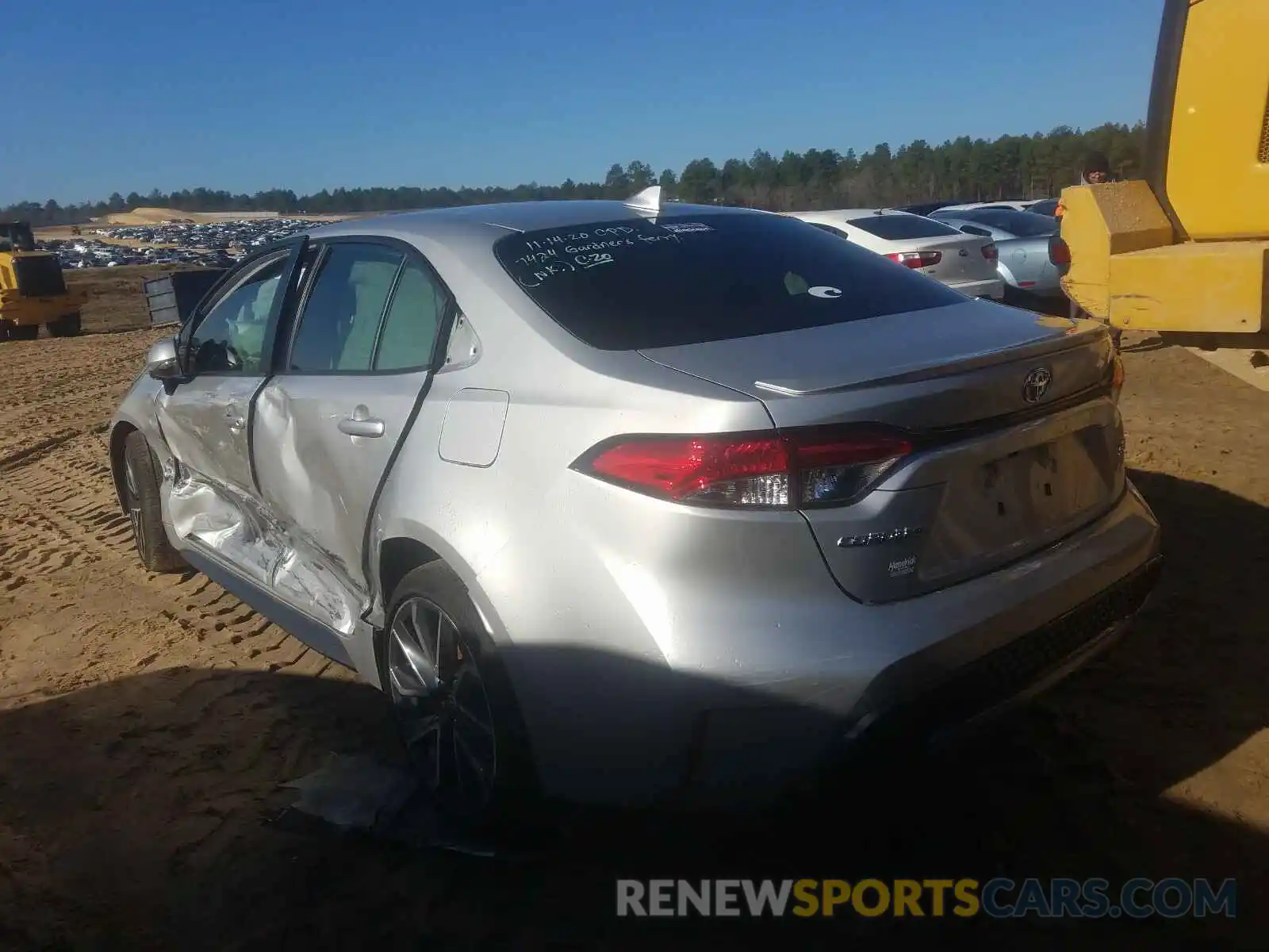 3 Photograph of a damaged car JTDS4RCE3LJ014711 TOYOTA COROLLA 2020