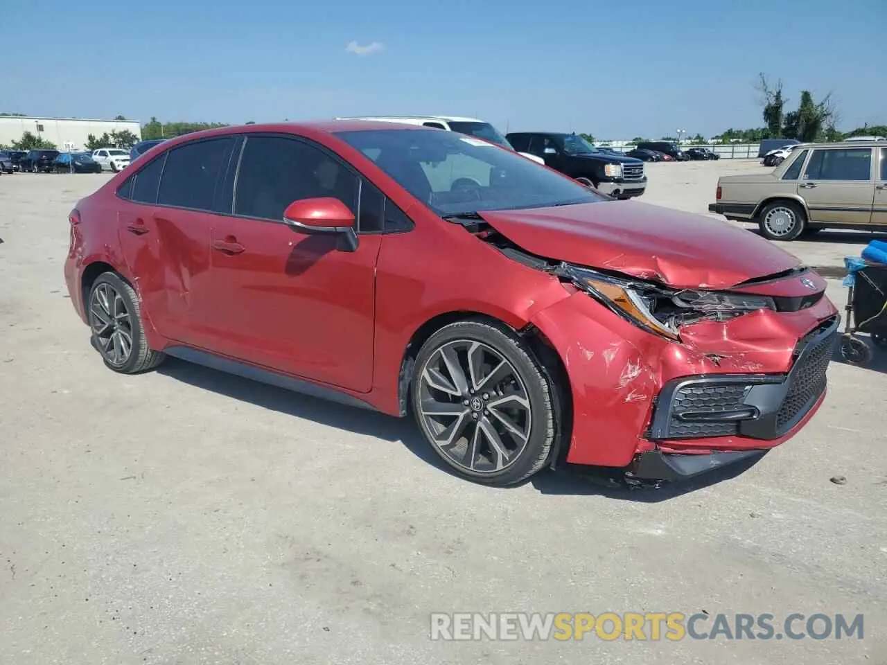 4 Photograph of a damaged car JTDS4RCE3LJ018337 TOYOTA COROLLA 2020