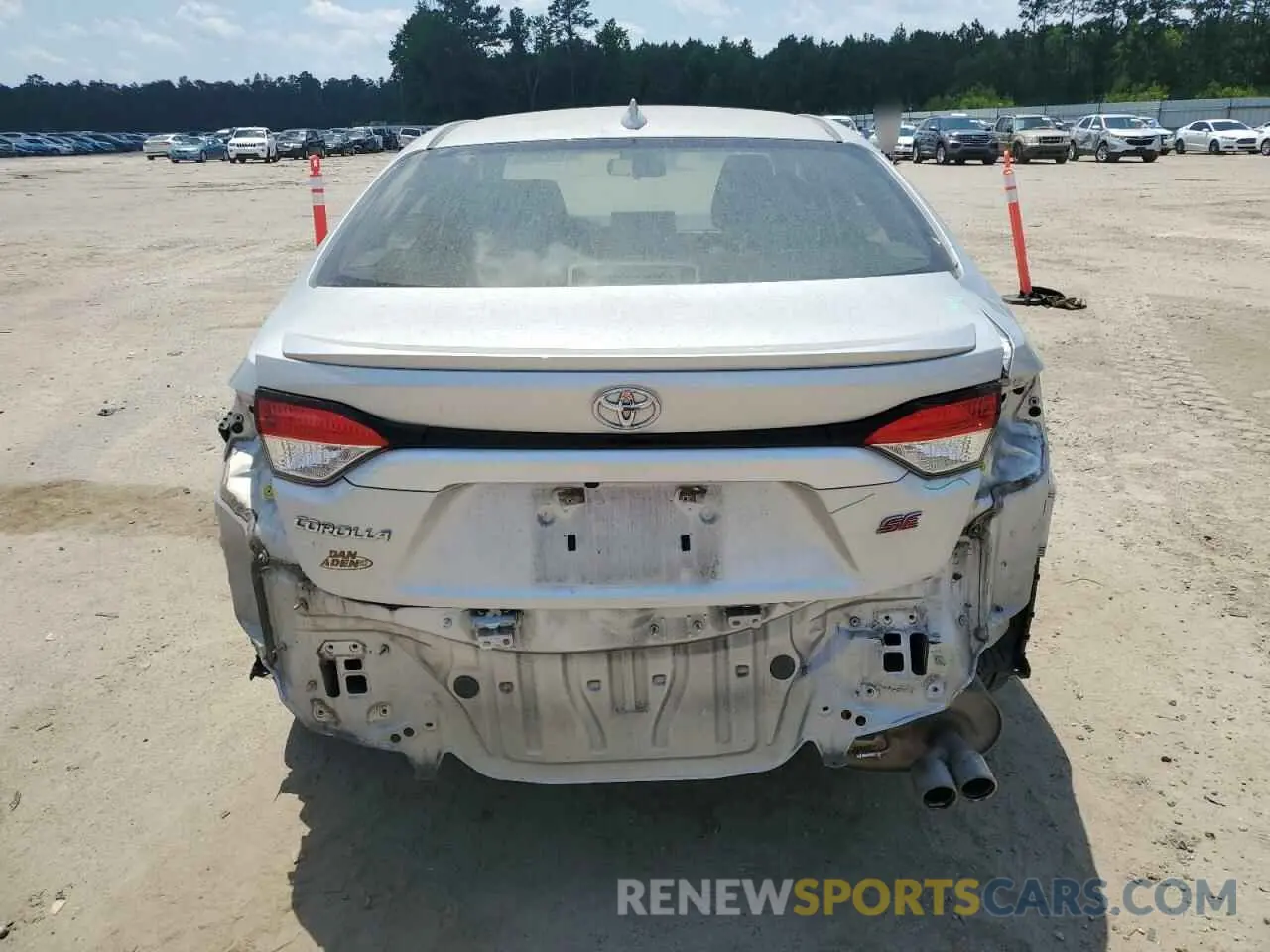 6 Photograph of a damaged car JTDS4RCE3LJ029015 TOYOTA COROLLA 2020