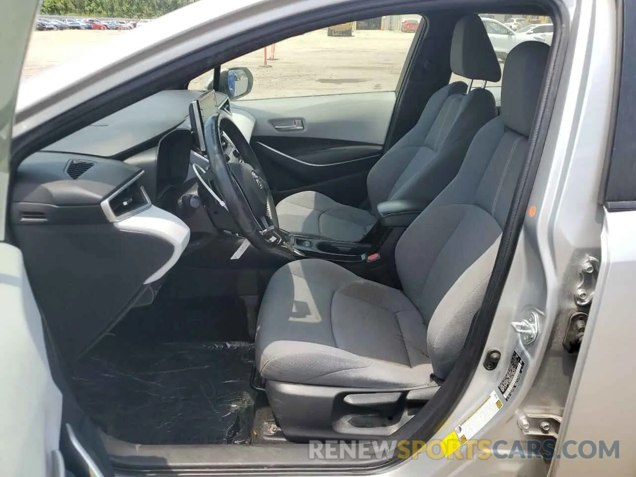 7 Photograph of a damaged car JTDS4RCE3LJ029015 TOYOTA COROLLA 2020