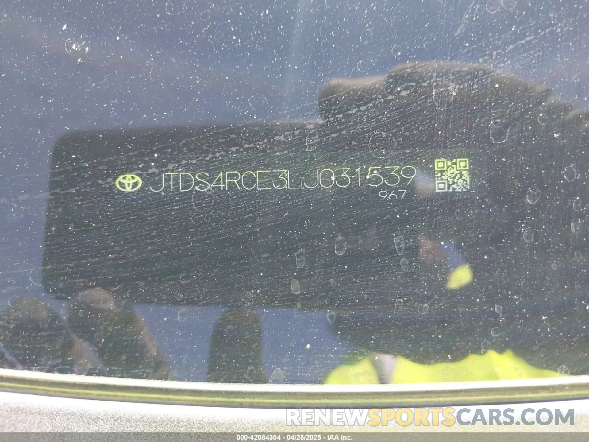 9 Photograph of a damaged car JTDS4RCE3LJ031539 TOYOTA COROLLA 2020