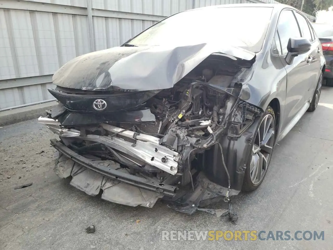 9 Photograph of a damaged car JTDS4RCE3LJ037132 TOYOTA COROLLA 2020