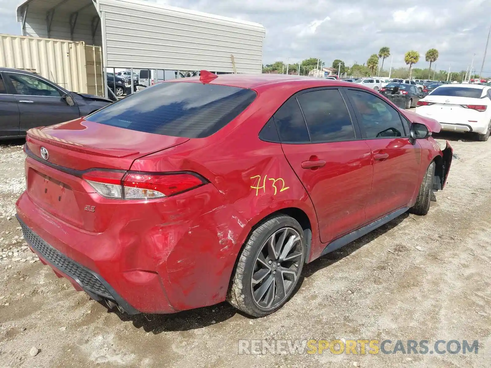 4 Photograph of a damaged car JTDS4RCE3LJ045375 TOYOTA COROLLA 2020