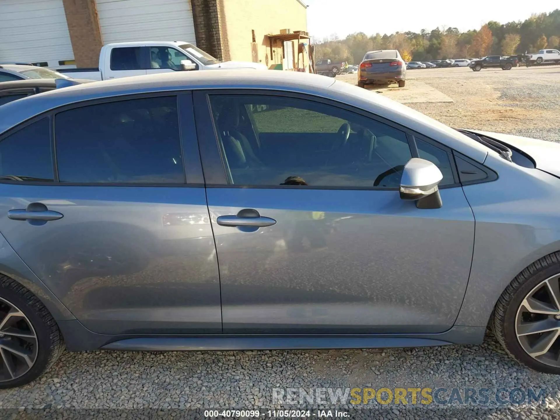 13 Photograph of a damaged car JTDS4RCE3LJ046350 TOYOTA COROLLA 2020