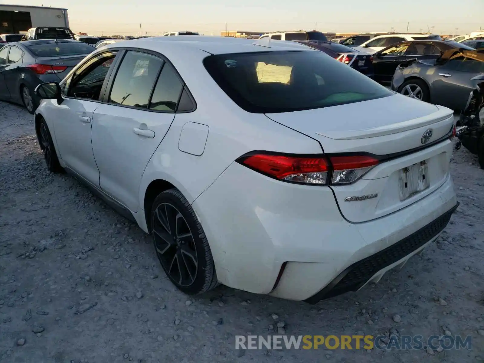 3 Photograph of a damaged car JTDS4RCE4LJ003250 TOYOTA COROLLA 2020