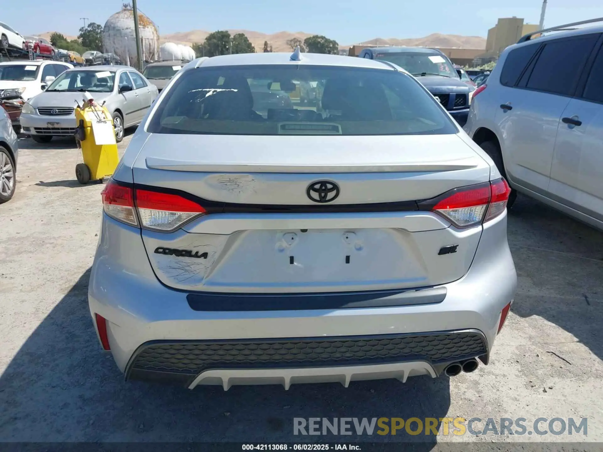 15 Photograph of a damaged car JTDS4RCE4LJ004155 TOYOTA COROLLA 2020