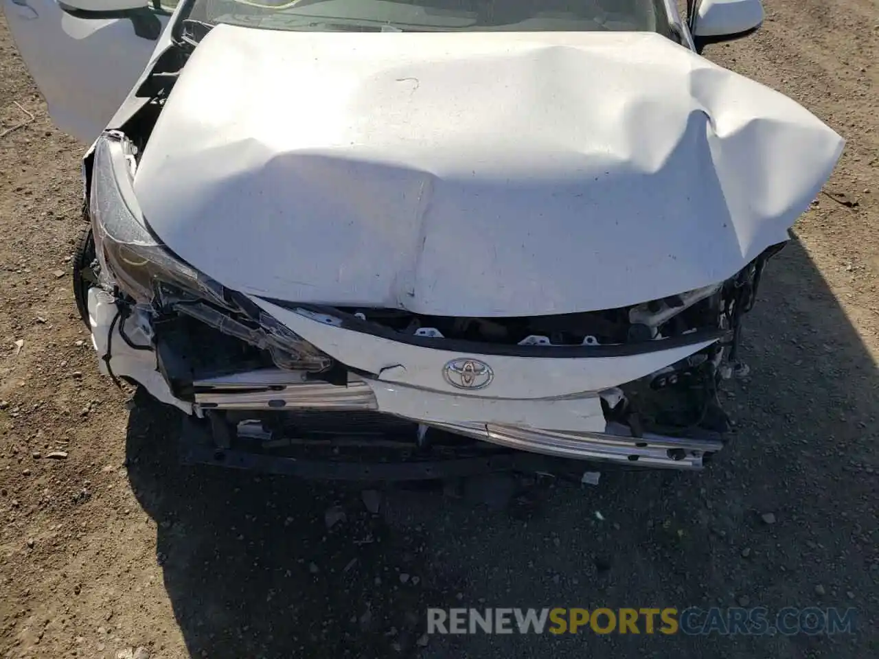 7 Photograph of a damaged car JTDS4RCE4LJ009906 TOYOTA COROLLA 2020